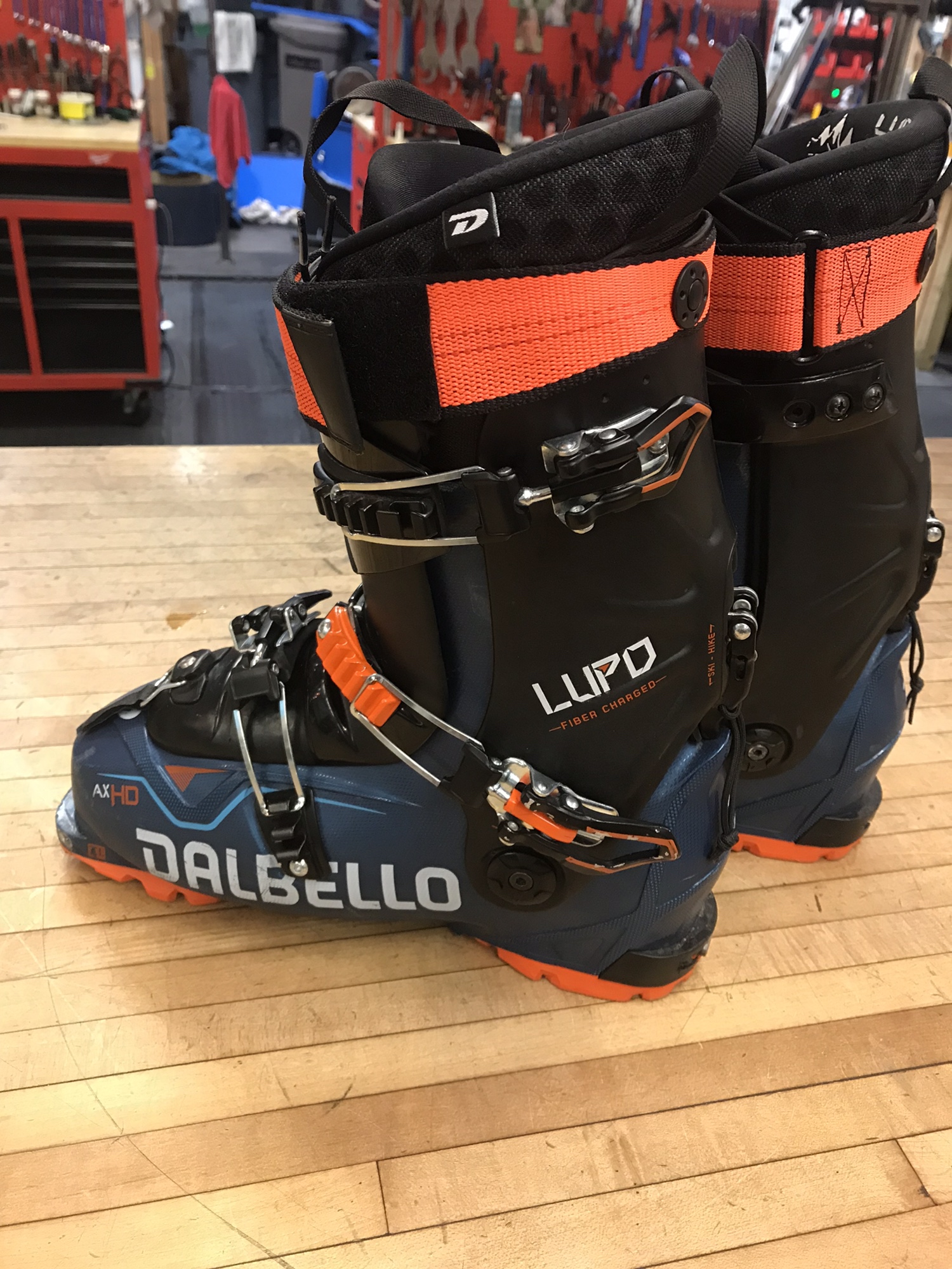 Men's Alpine Touring Stiff Flex LUPO AX 120 Ski Boots SidelineSwap