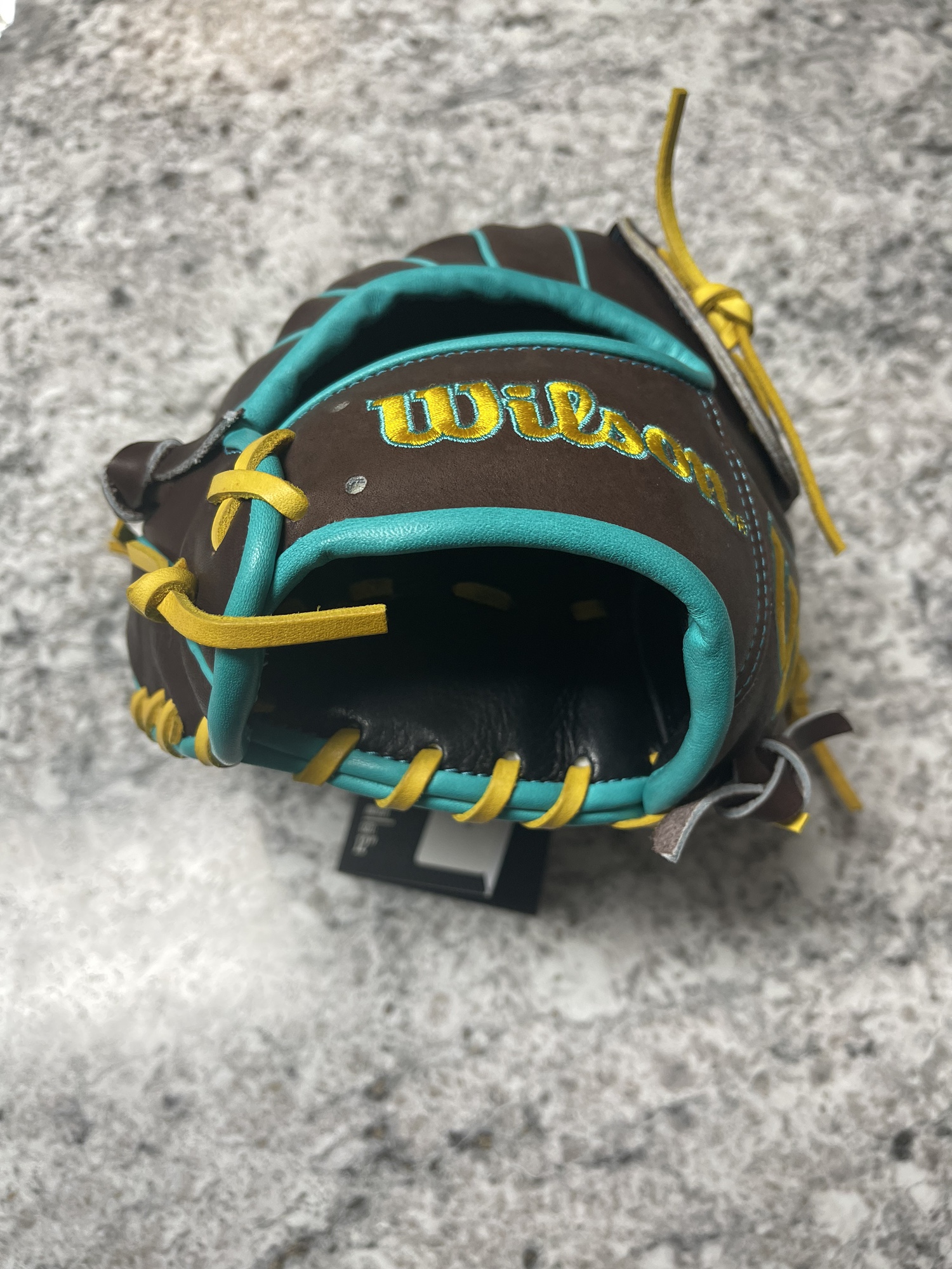 Wilson A2000 DW5 12.00 February 2022 Glove of the Month SidelineSwap