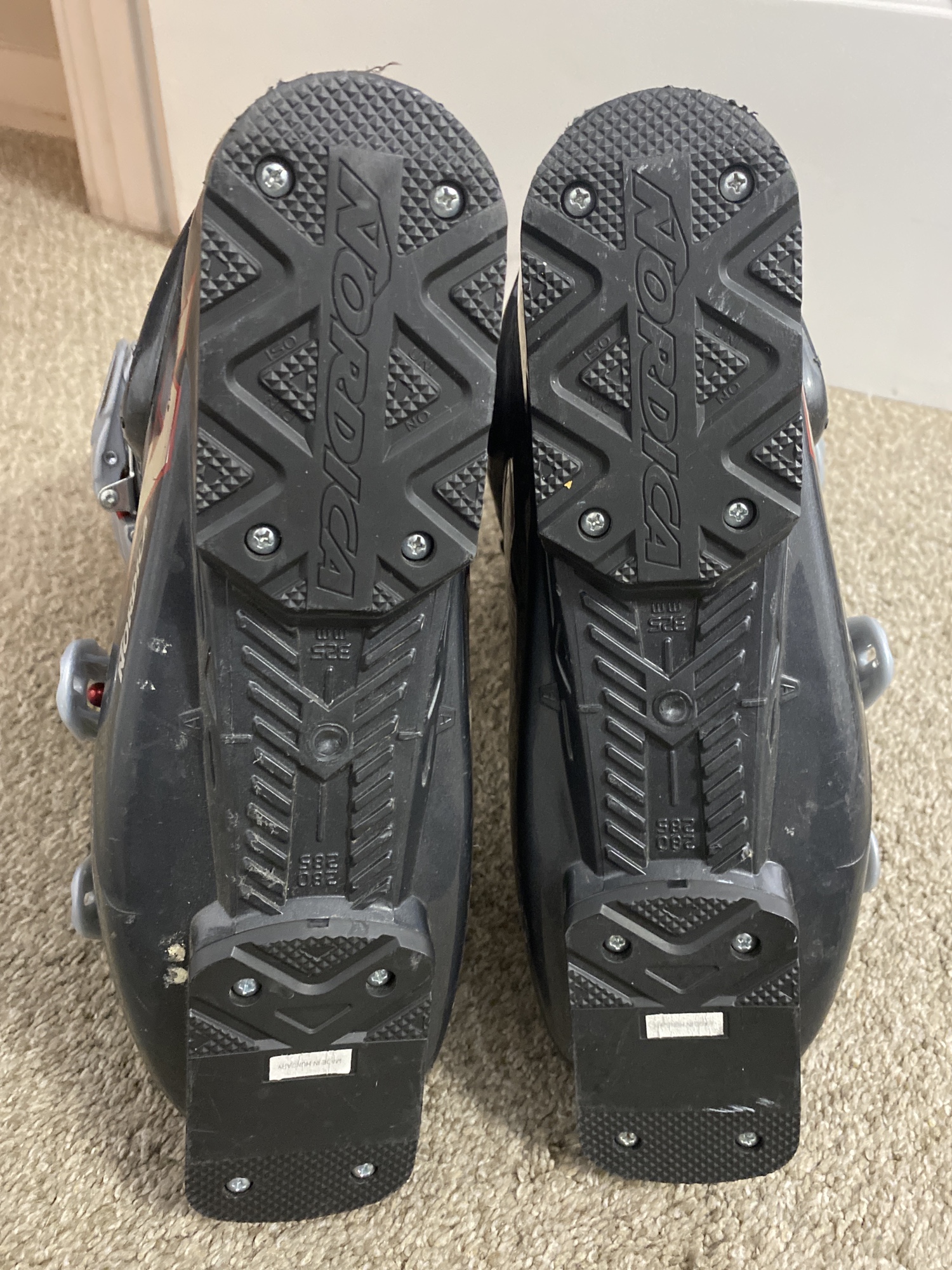 Nordica Easy Move Xc Ski Boots Mondo 28.5 / Mens 10.5 SidelineSwap