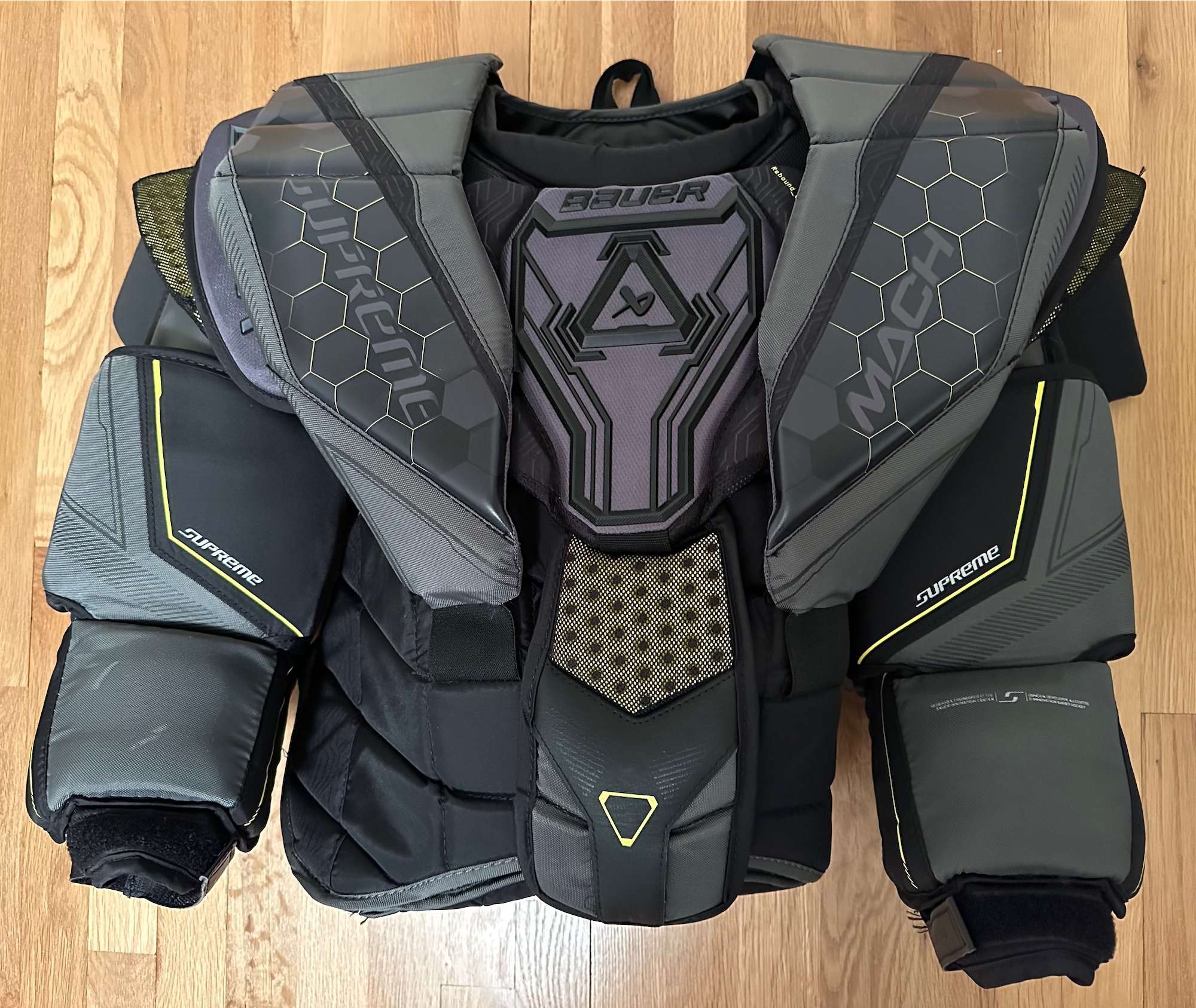 Bauer Mach Goalie Chest Arm Protector Senior Small Ca SidelineSwap