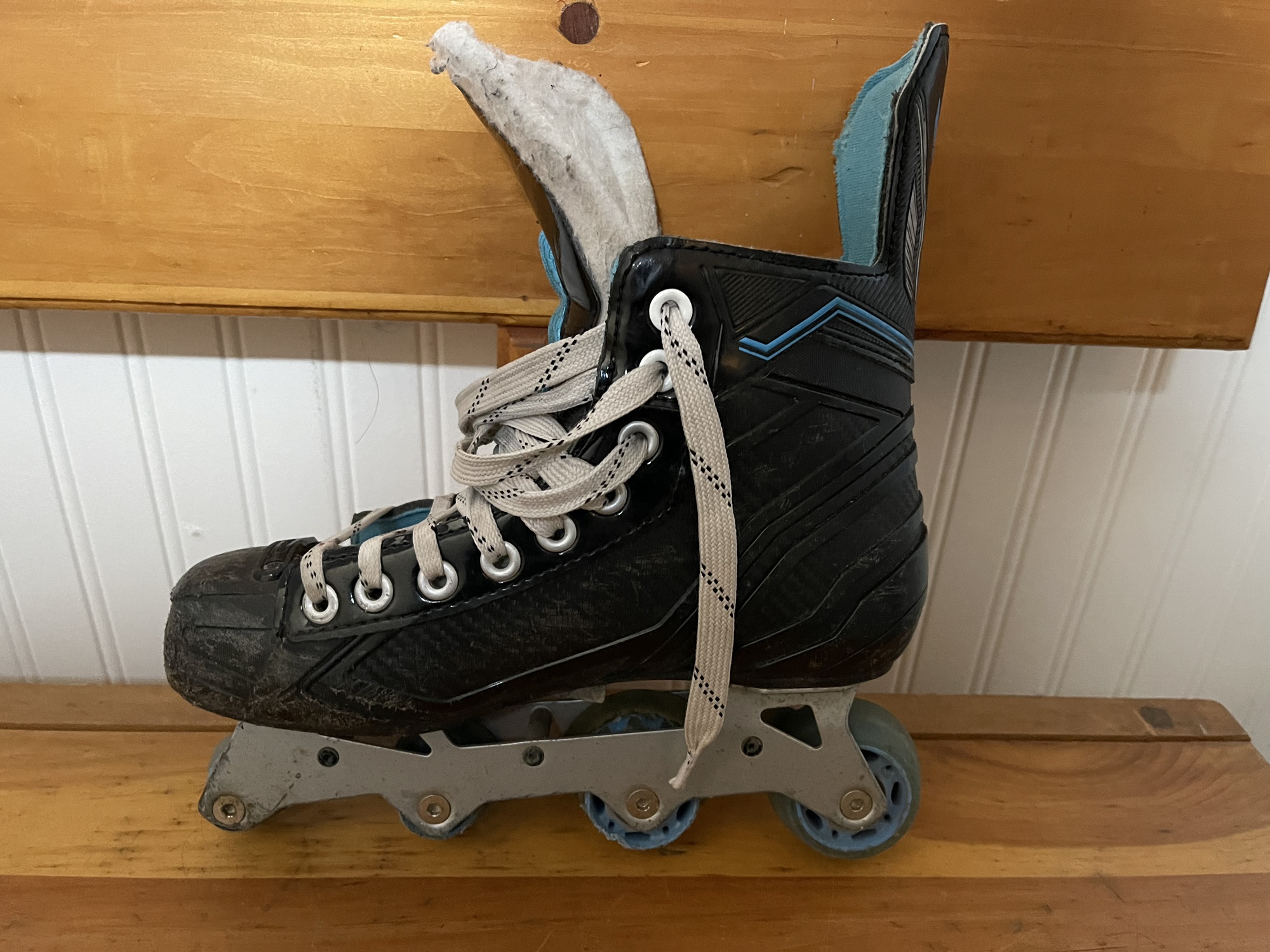 Used Bauer RSX Inline Skates Size 4 SidelineSwap