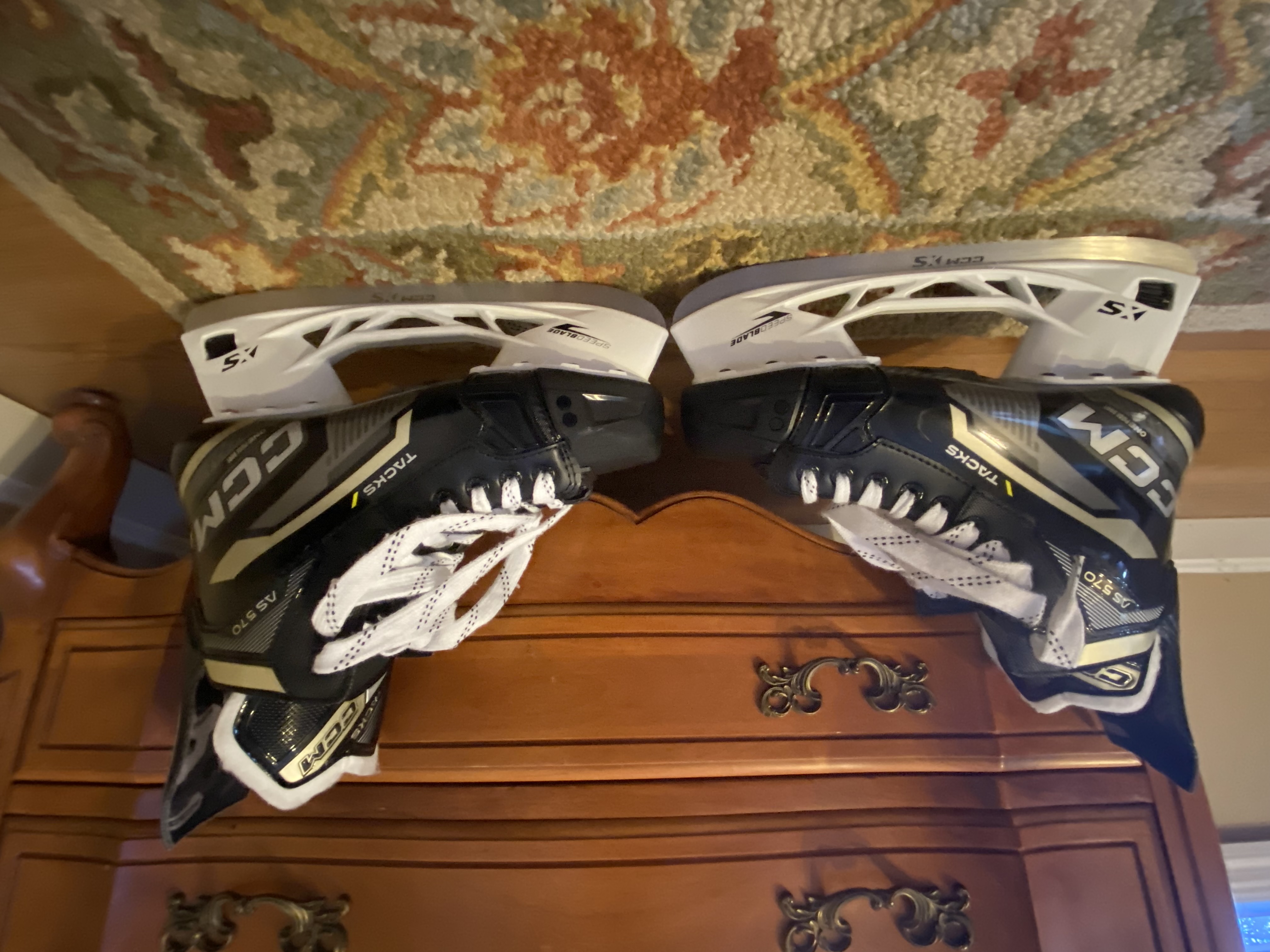 CCM TACKS Ice Skates AS570 Size 8.5 SidelineSwap