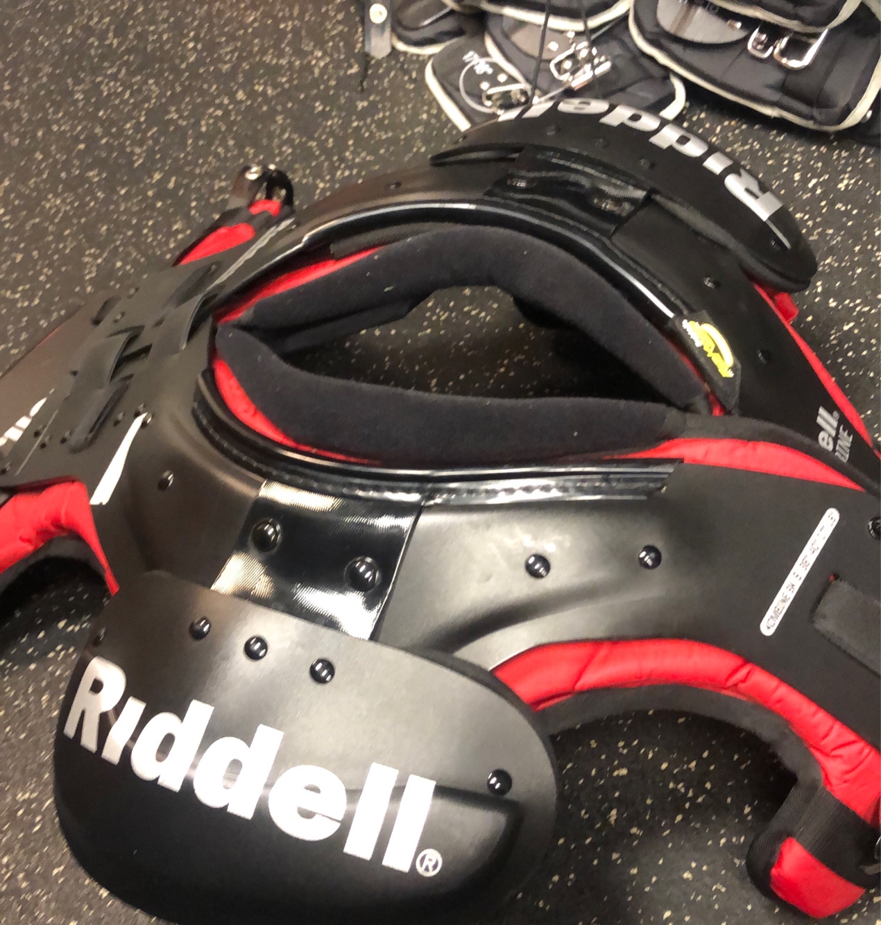 Riddell KOMBINE SK Shoulder Pads Used Small Shoulder Pads SidelineSwap