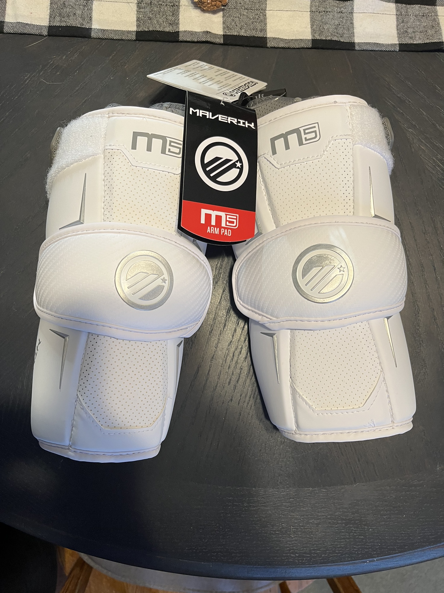 New Large Maverik M5 Arm Pads SidelineSwap
