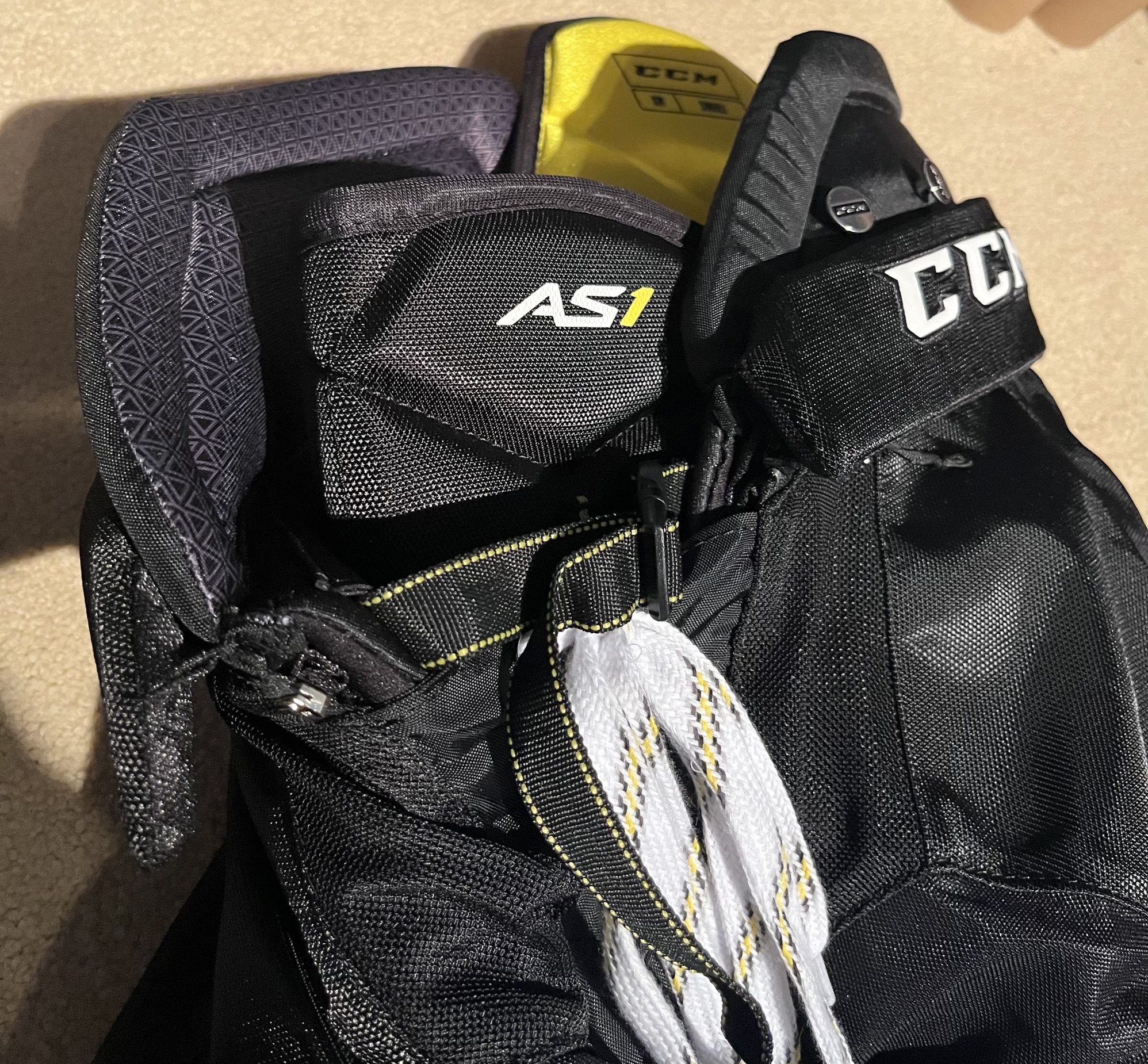 CCM SuperTacks AS1 Senior Small Ice Hockey Leg Pants Black Like New