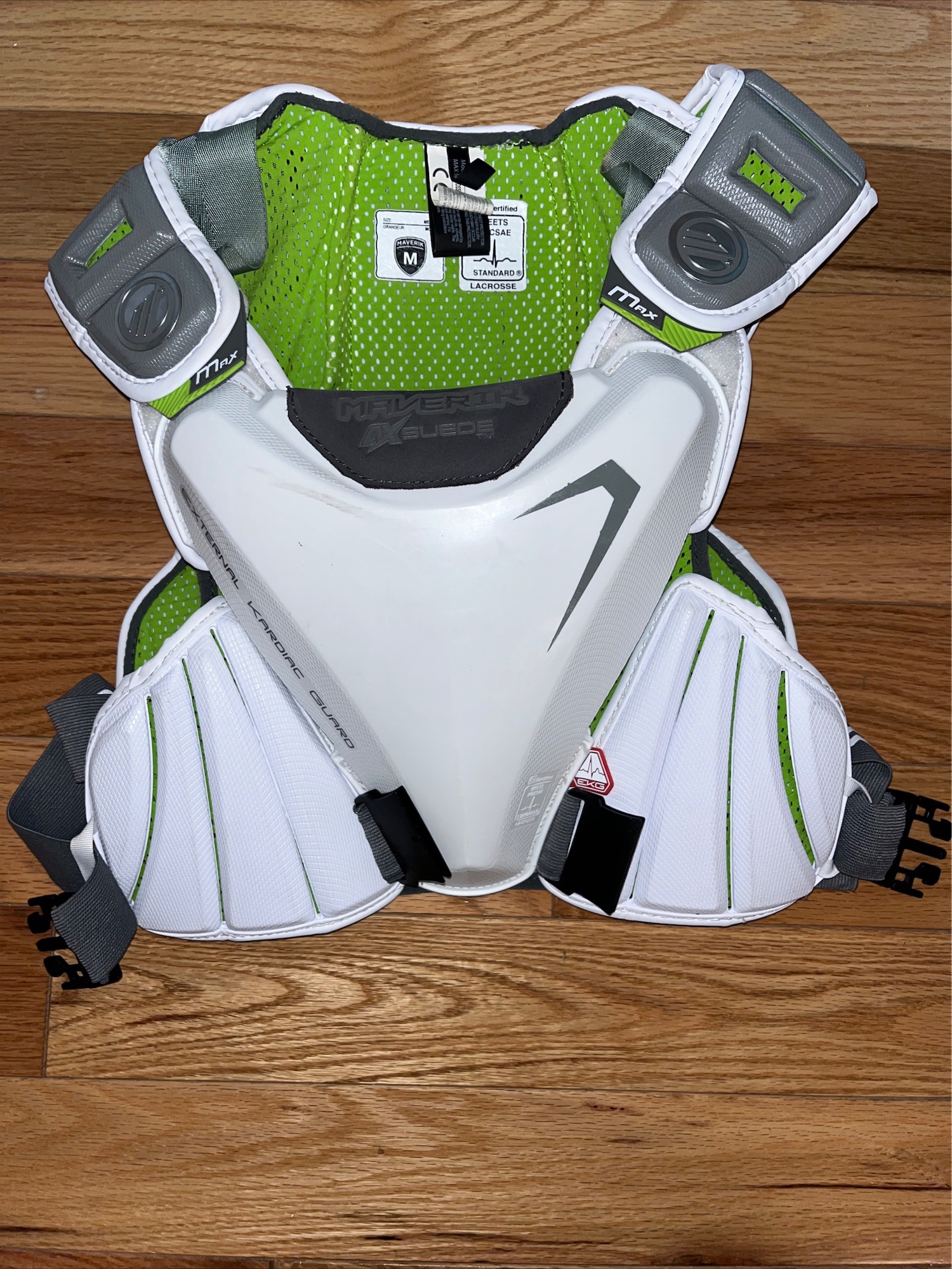 Maverik Max EKG Speed Shoulder Pad Size Medium SidelineSwap
