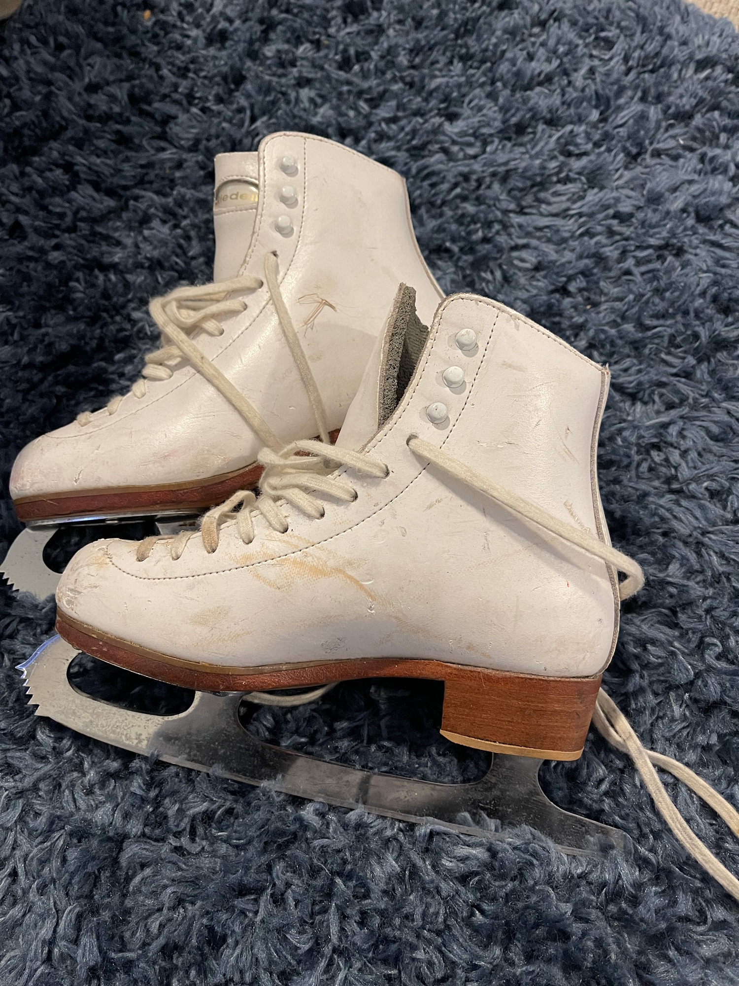 Used Riedell Size 2.5 Figure Skates SidelineSwap