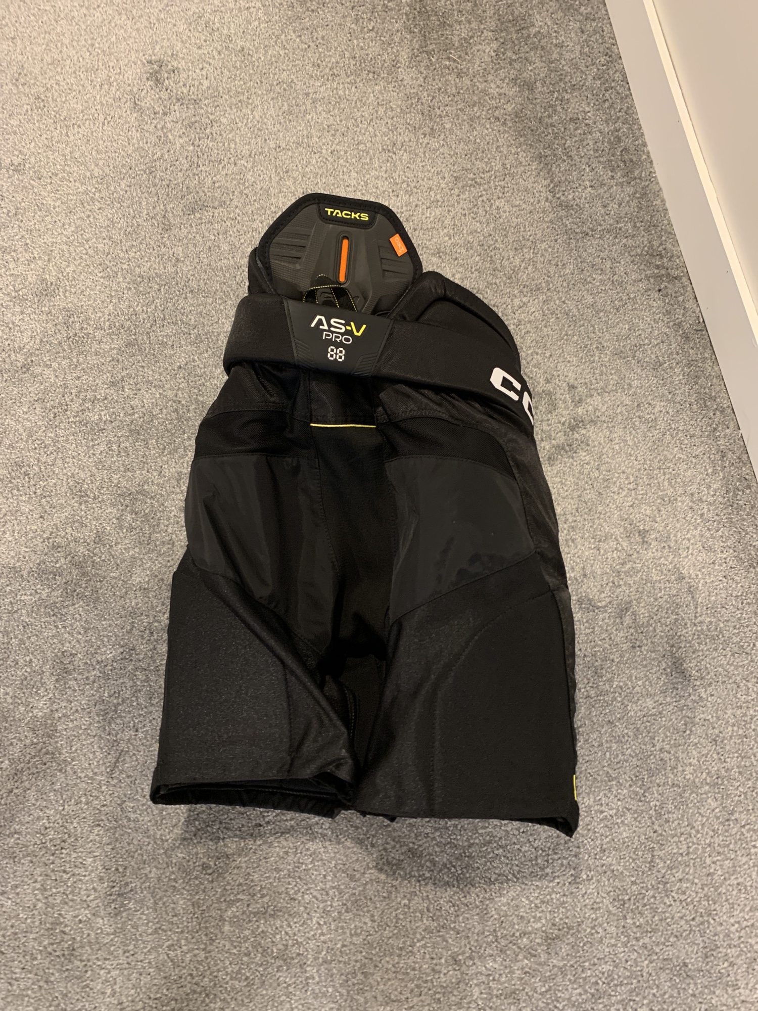 Used Medium CCM Inline Pants SidelineSwap