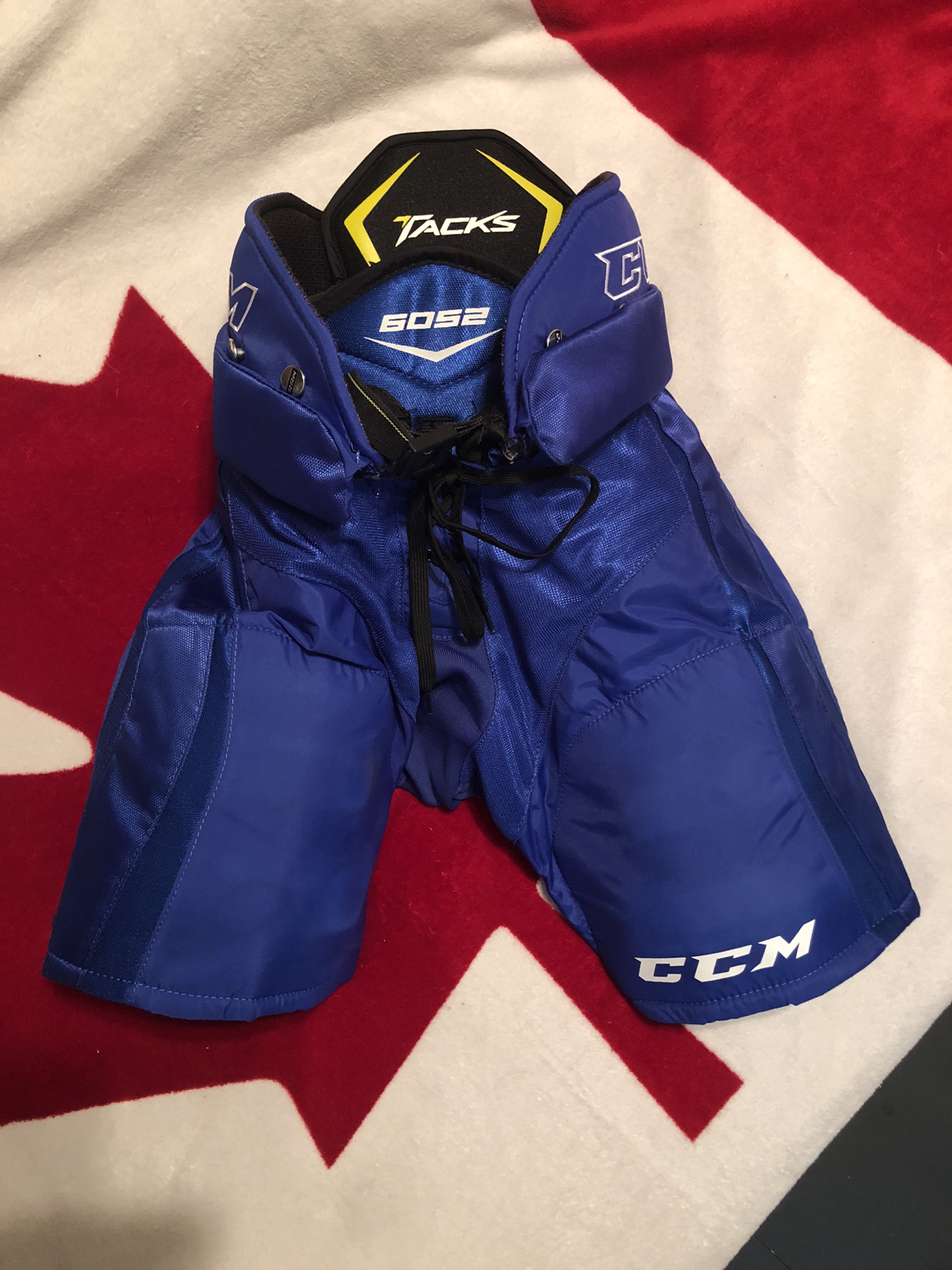 CCM Tacks 6052 Hockey Pants Junior Medium Royal Blue SidelineSwap