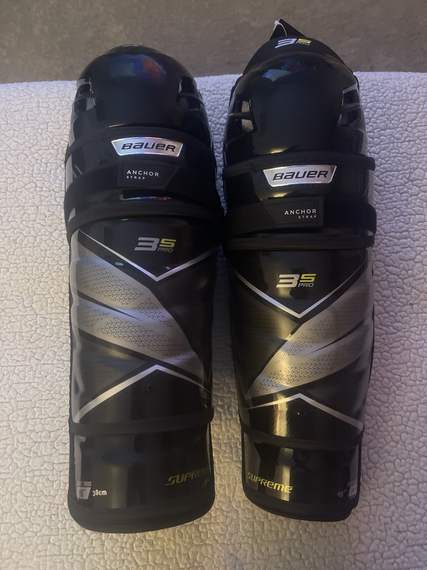 New Bauer 3S Pro 15” Shin Pads SidelineSwap