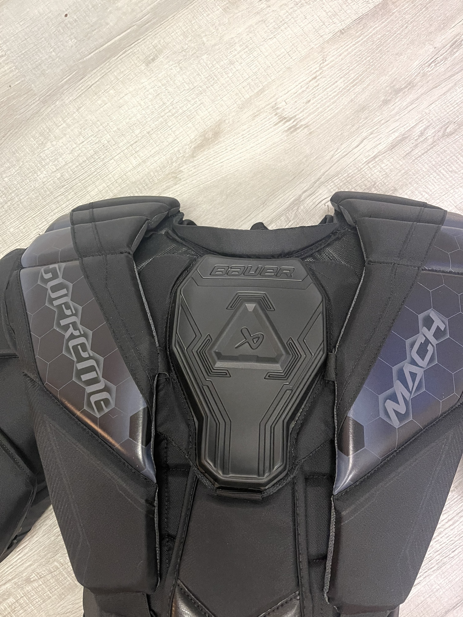 Bauer Supreme Mach Chest Protector XL, Custom Padding SidelineSwap