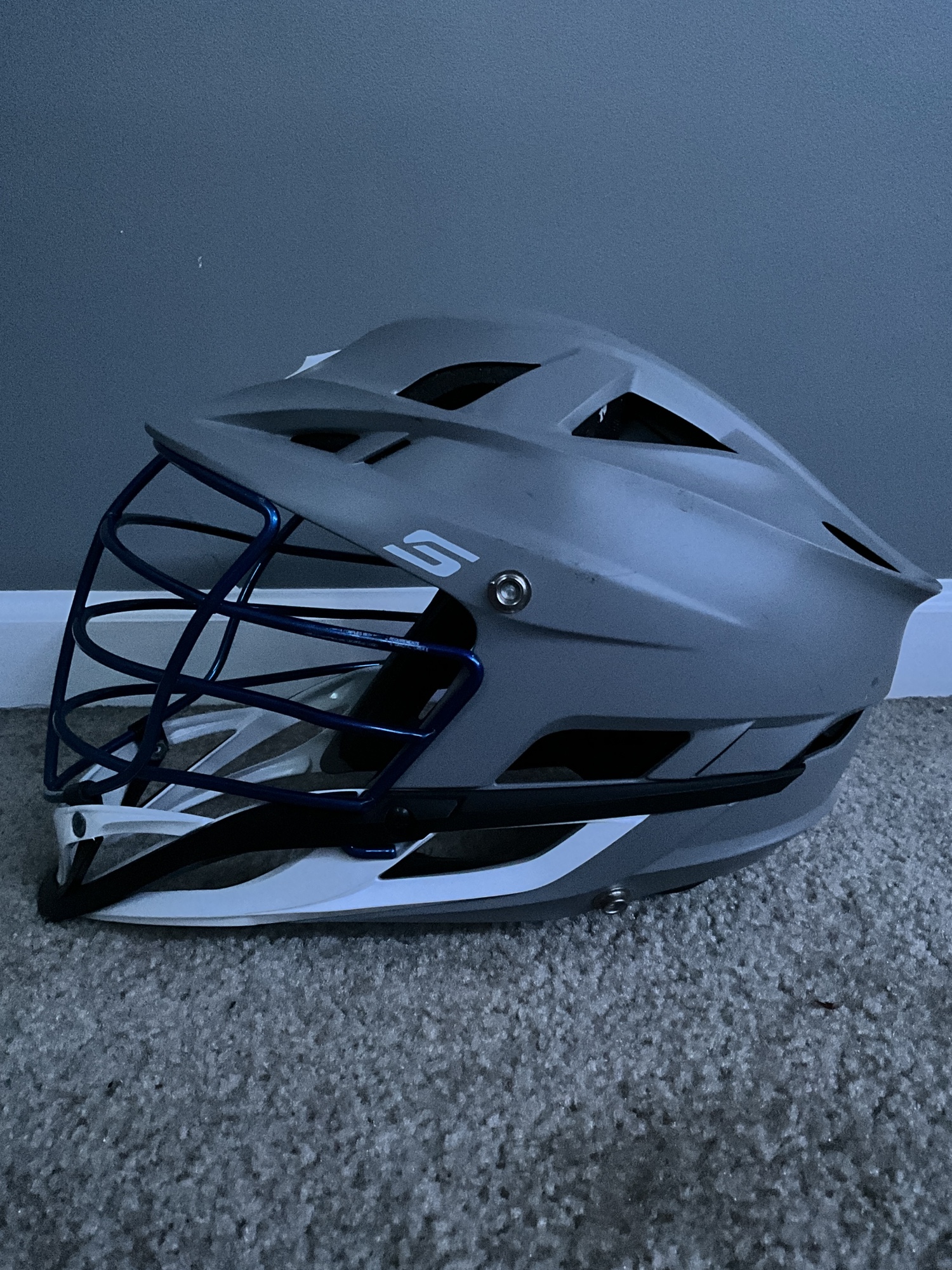 Used Matte Grey Cascade S Lacrosse Helmet SidelineSwap