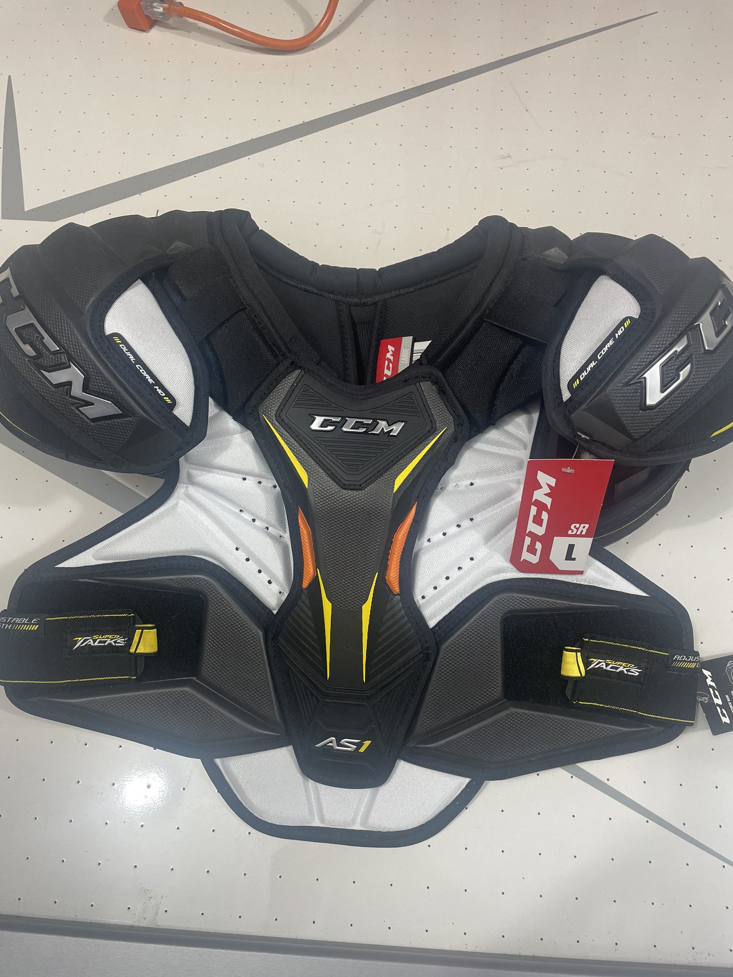 Senior Large CCM Pro Stock Super Tacks AS1 Shoulder Pads SidelineSwap