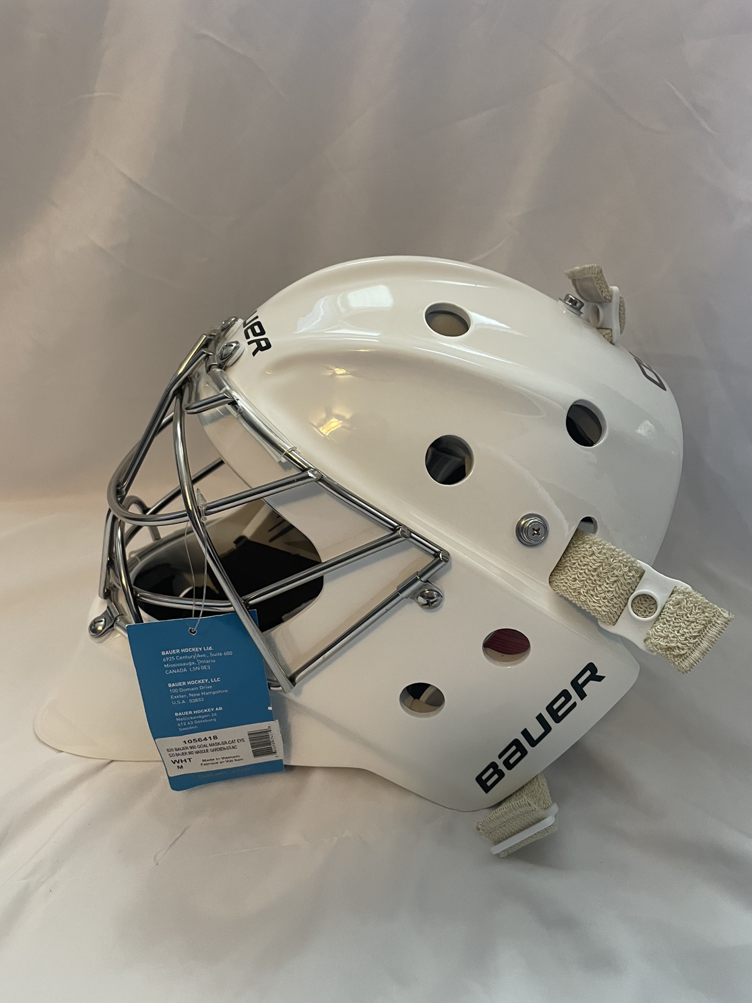 New Bauer Profile 960 Cat Eye Goalie Mask Senior Medium SidelineSwap
