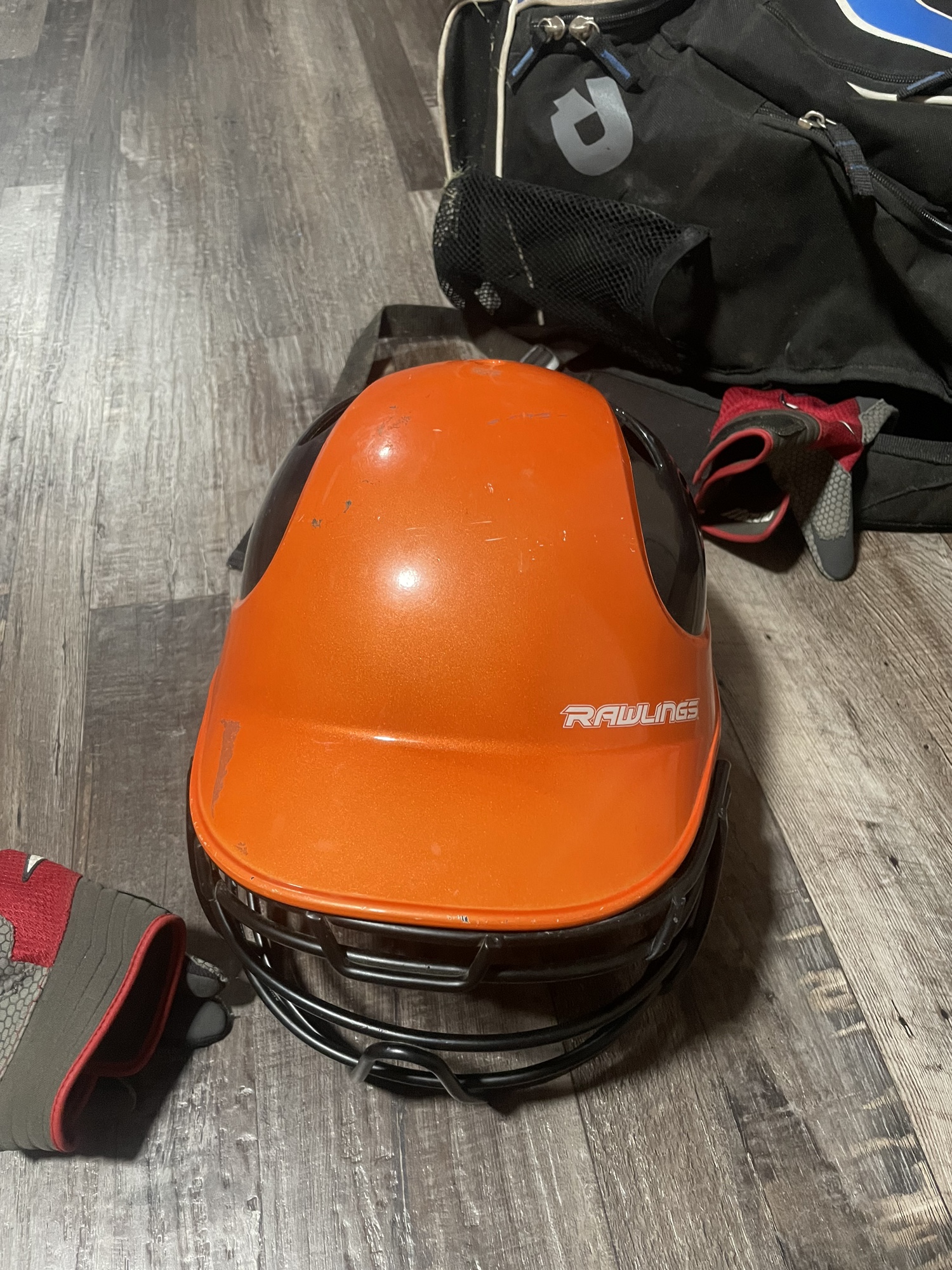 Baseball helmet with cage SidelineSwap