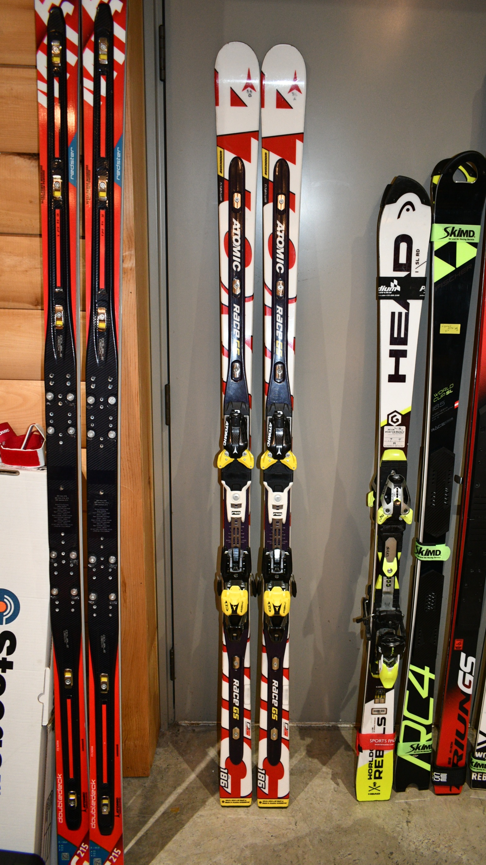 used ATOMIC Race GS 186 Doubledeck Skis with X19 Bindings SidelineSwap