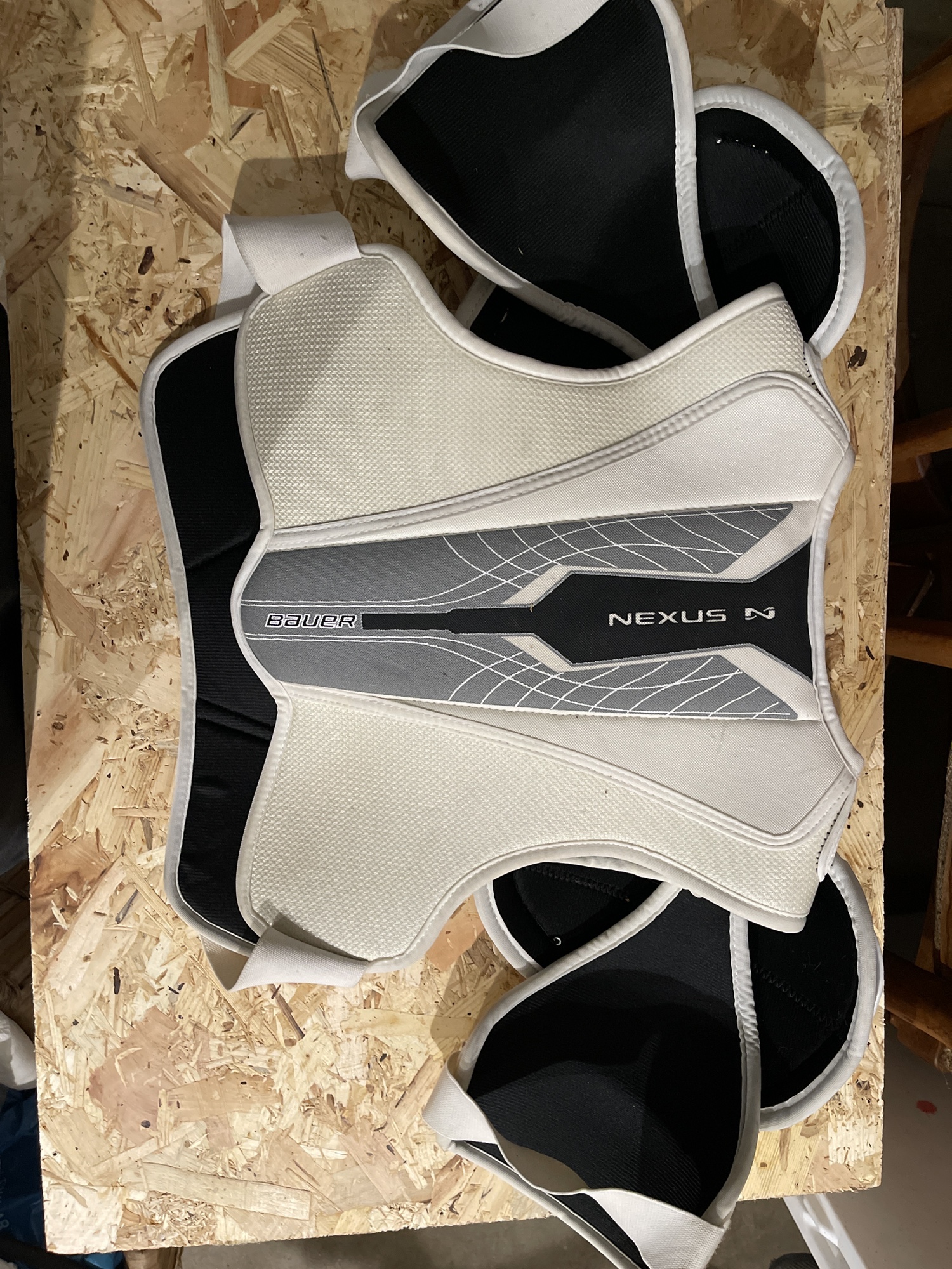 Used Medium Bauer Nexus 400 Shoulder Pads SidelineSwap