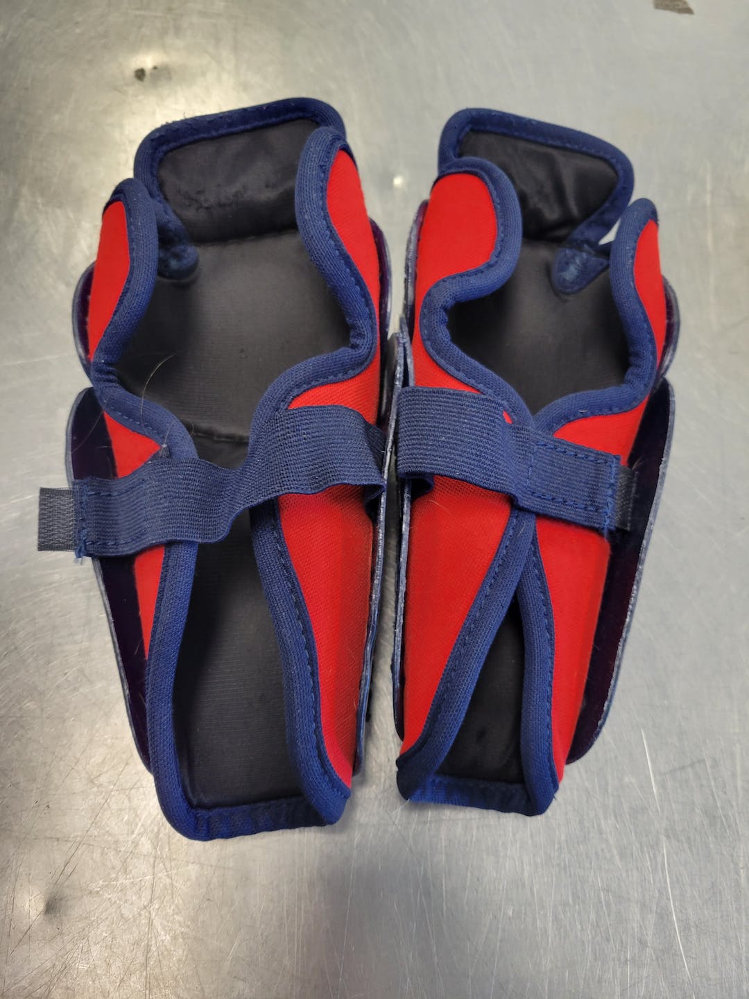 Used Itech Shin Guards 7" Hockey Shin Guards SidelineSwap