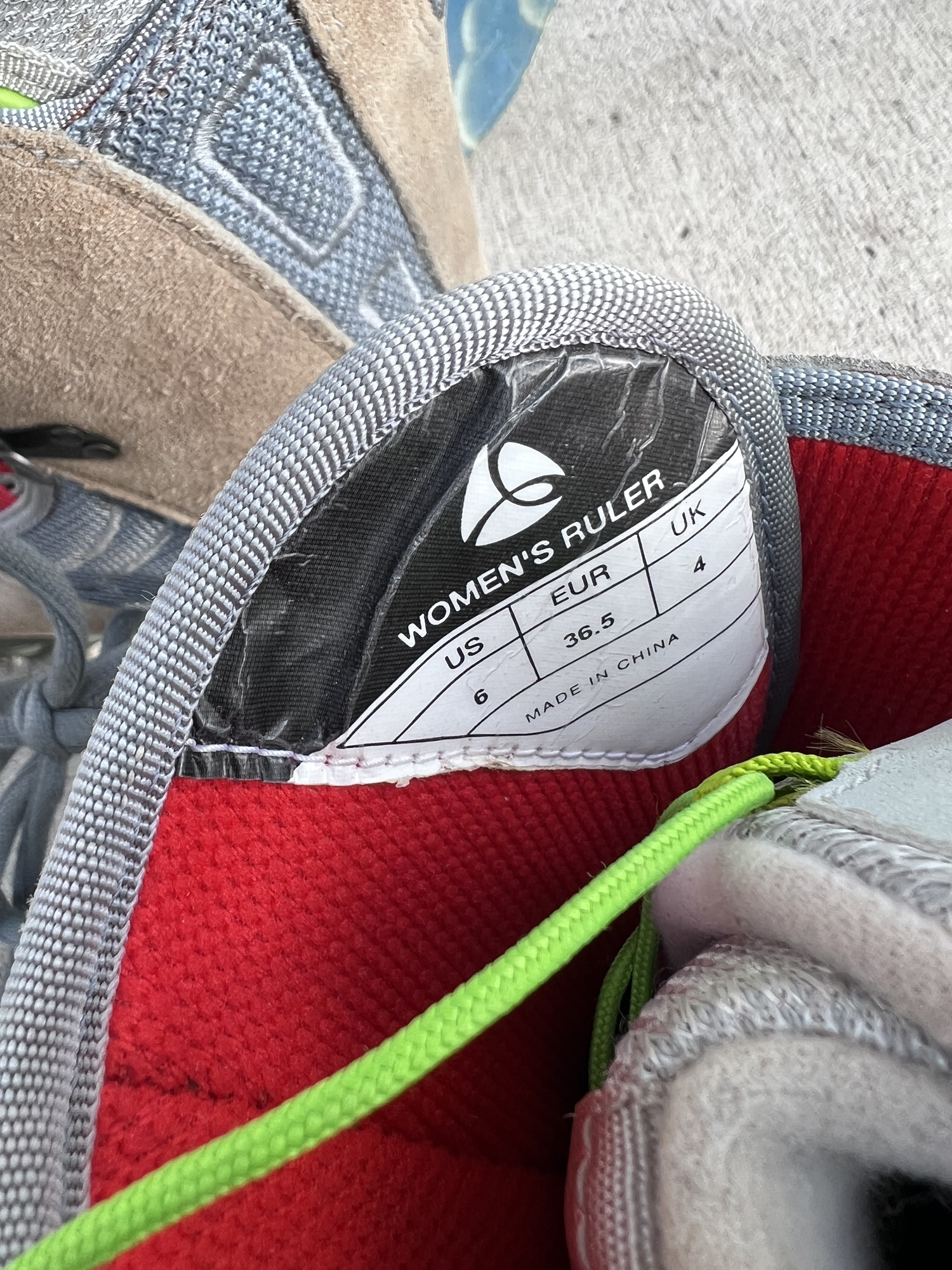 FULL SET! Women's Burton Charger Snowboard With Bindings And Boots