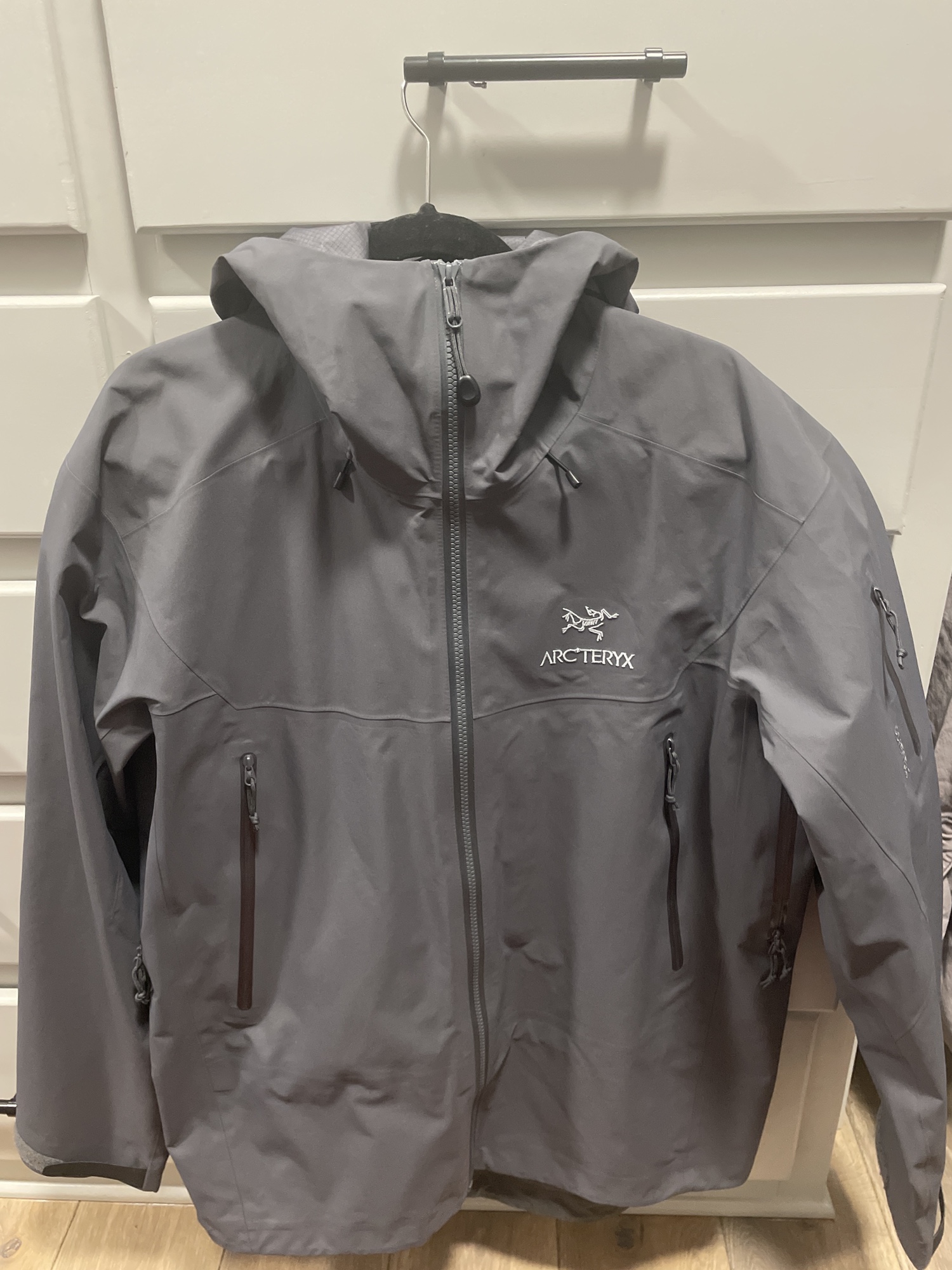 Arc’Teryx ski jacket SidelineSwap