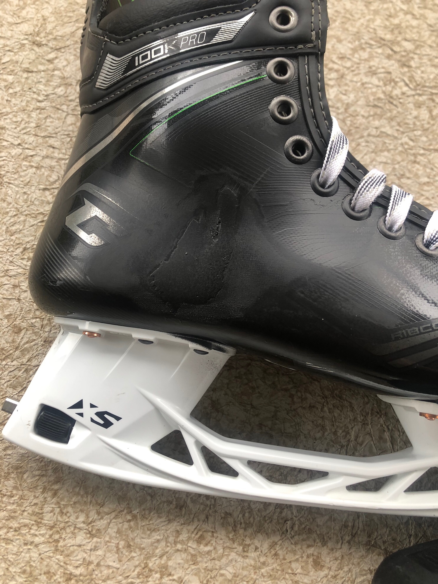Senior Used CCM RibCor 100k Pro Hockey Skates Extra Wide Width Size 8.5