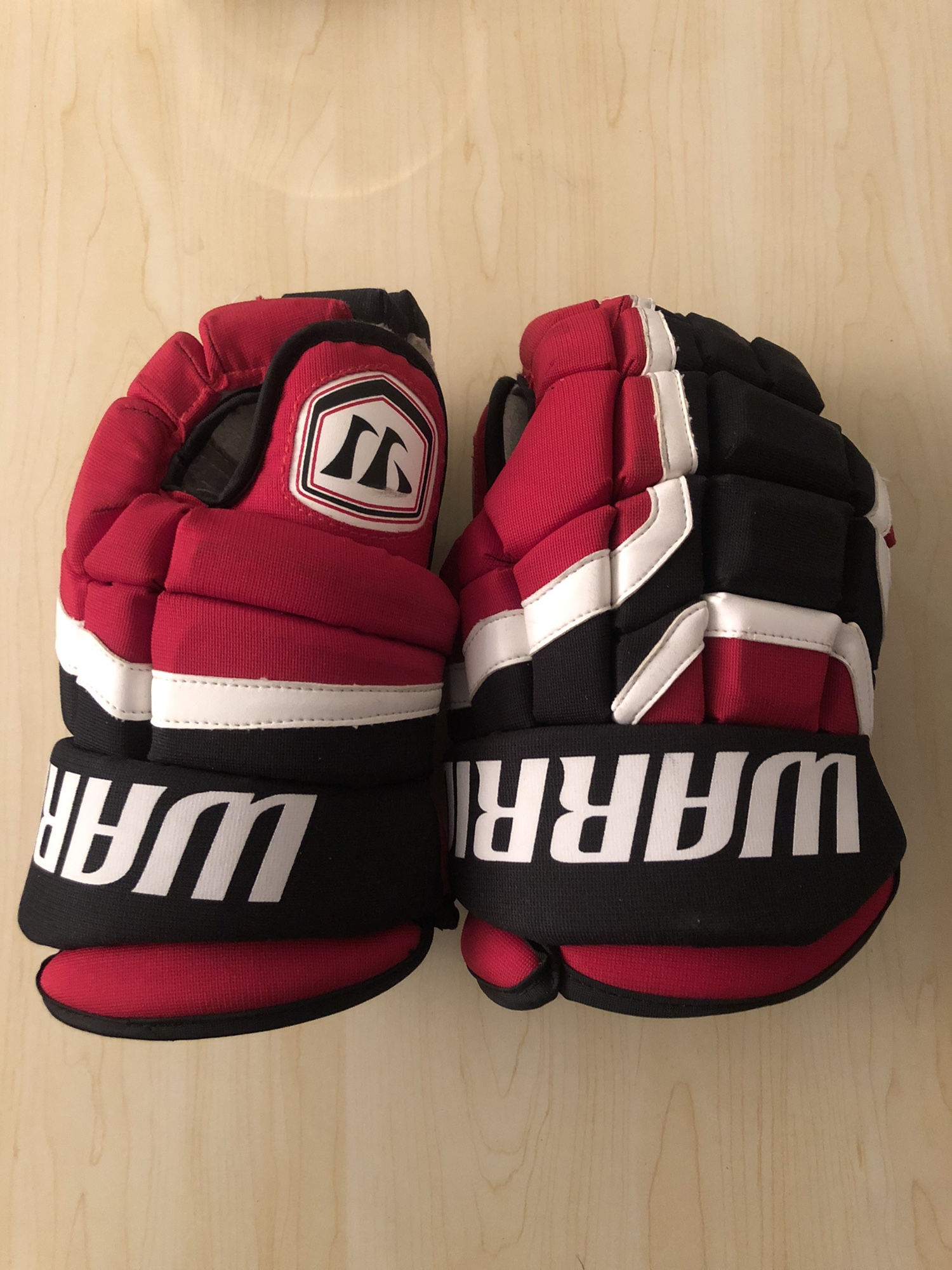 NHL team gloves SidelineSwap