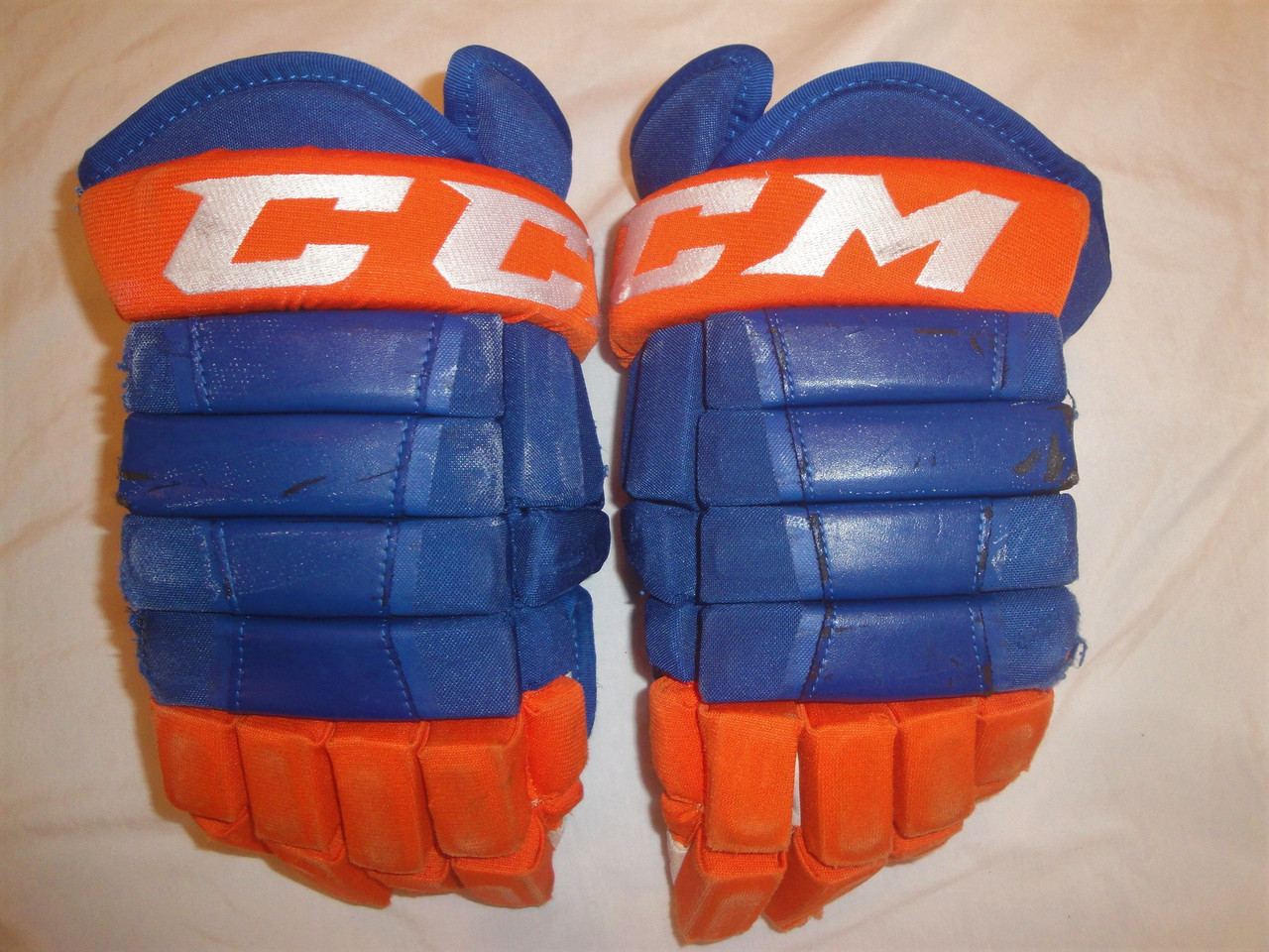 CCM HG97XP Pro Stock Hockey Gloves 14" Islanders AHL NHL 3 Used (9505