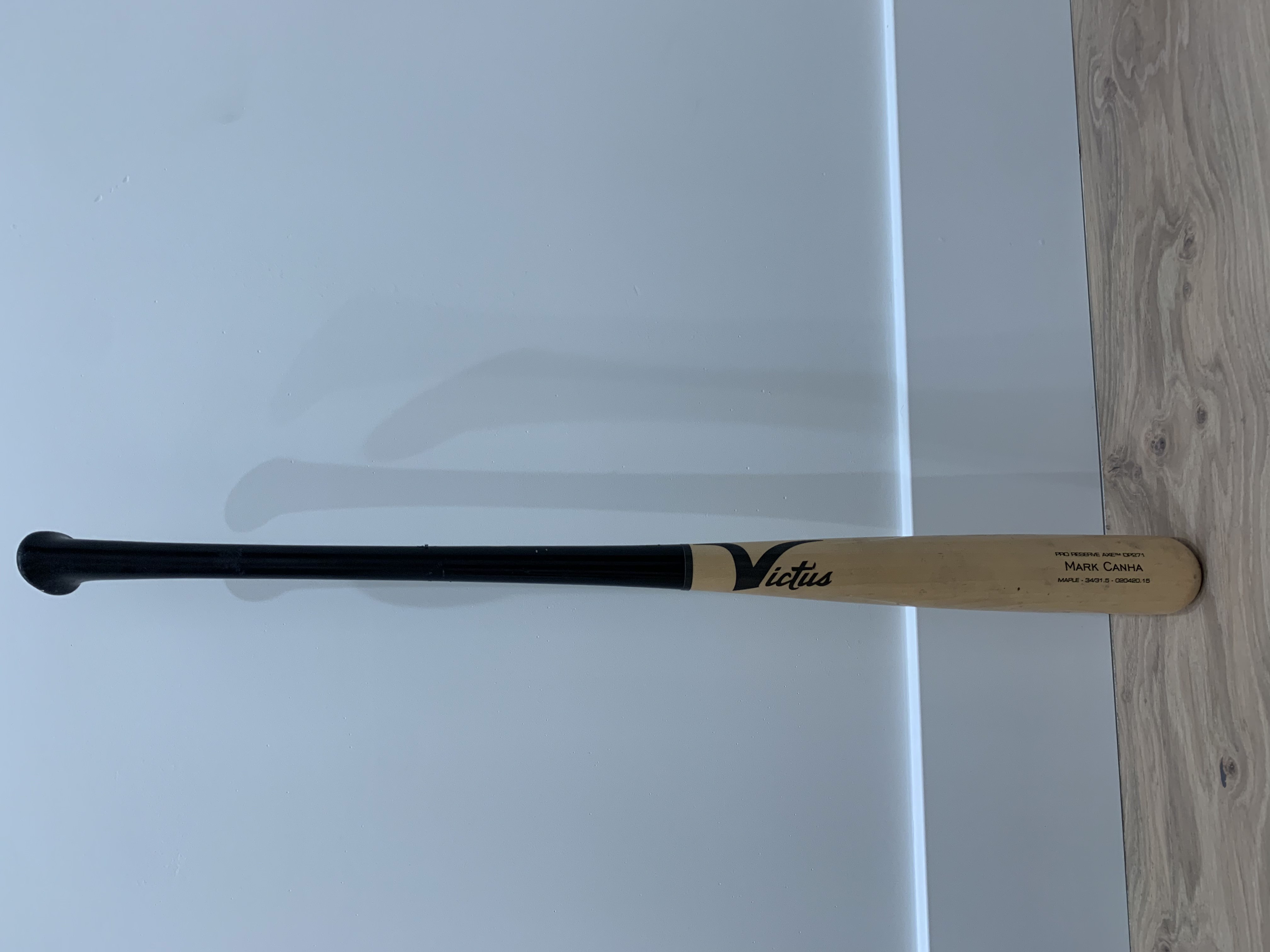 MLB MARK CANHA NEW YORK METS GAME USED AXE Victus Wood 271 Bat 34