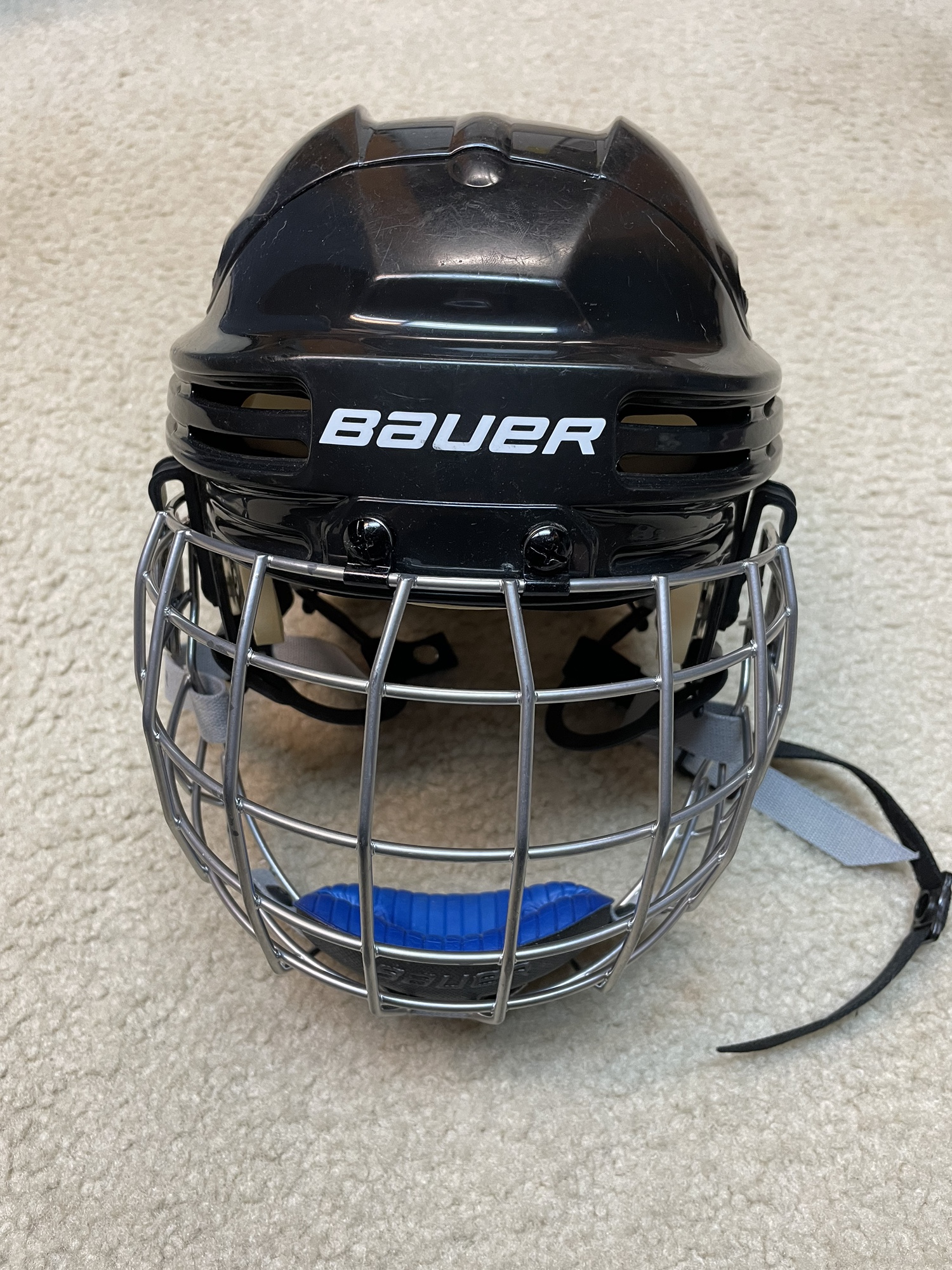 Small Bauer 4500 Helmet w/ Cage SidelineSwap
