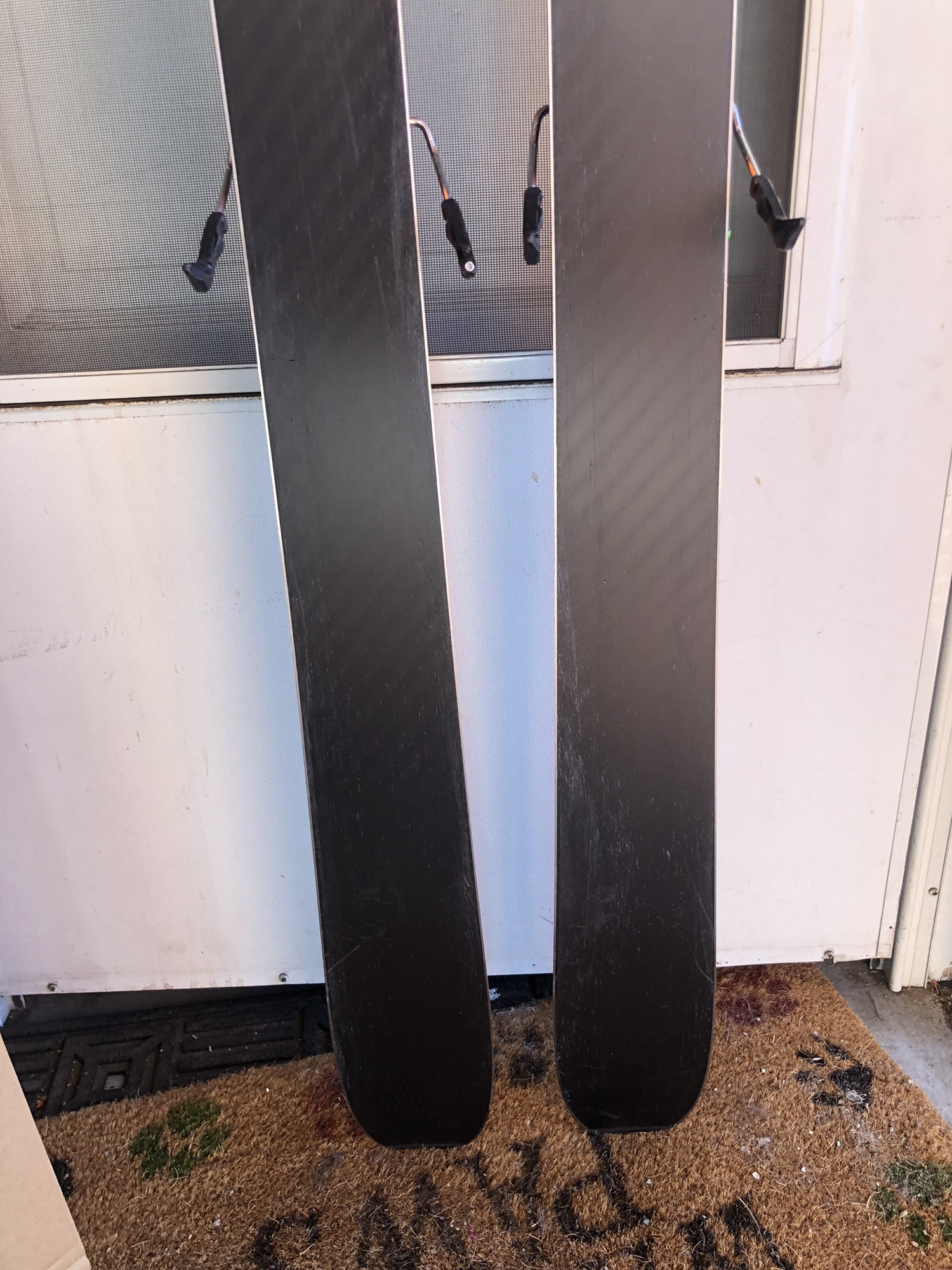 Salomon QST 92 185cm with Adjustable Salomon Warden Bindings SidelineSwap