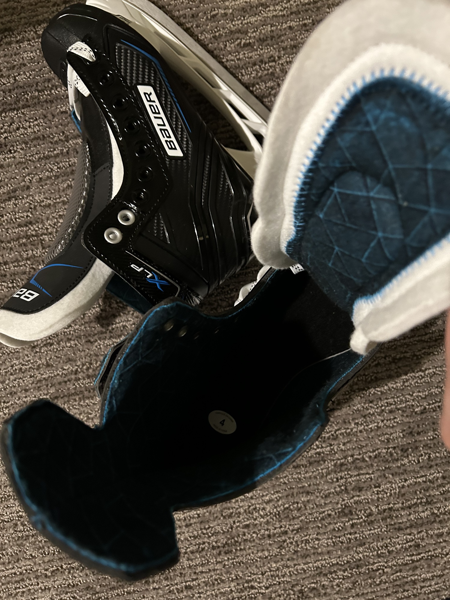 New Bauer XLP Size 4 Ice Hockey Skates SidelineSwap