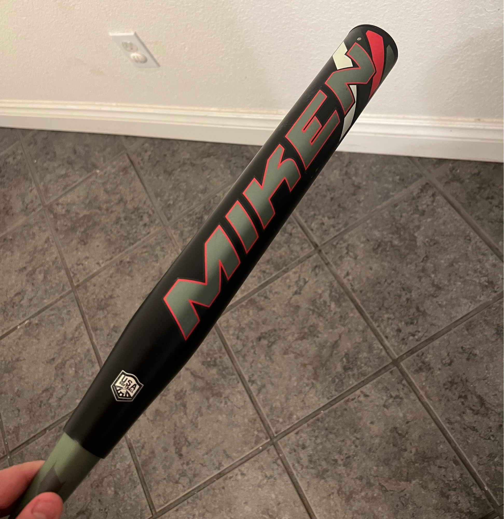 Fast Delivery on each orders 2020 Miken DC41 34/26 Supermax Black USSSA