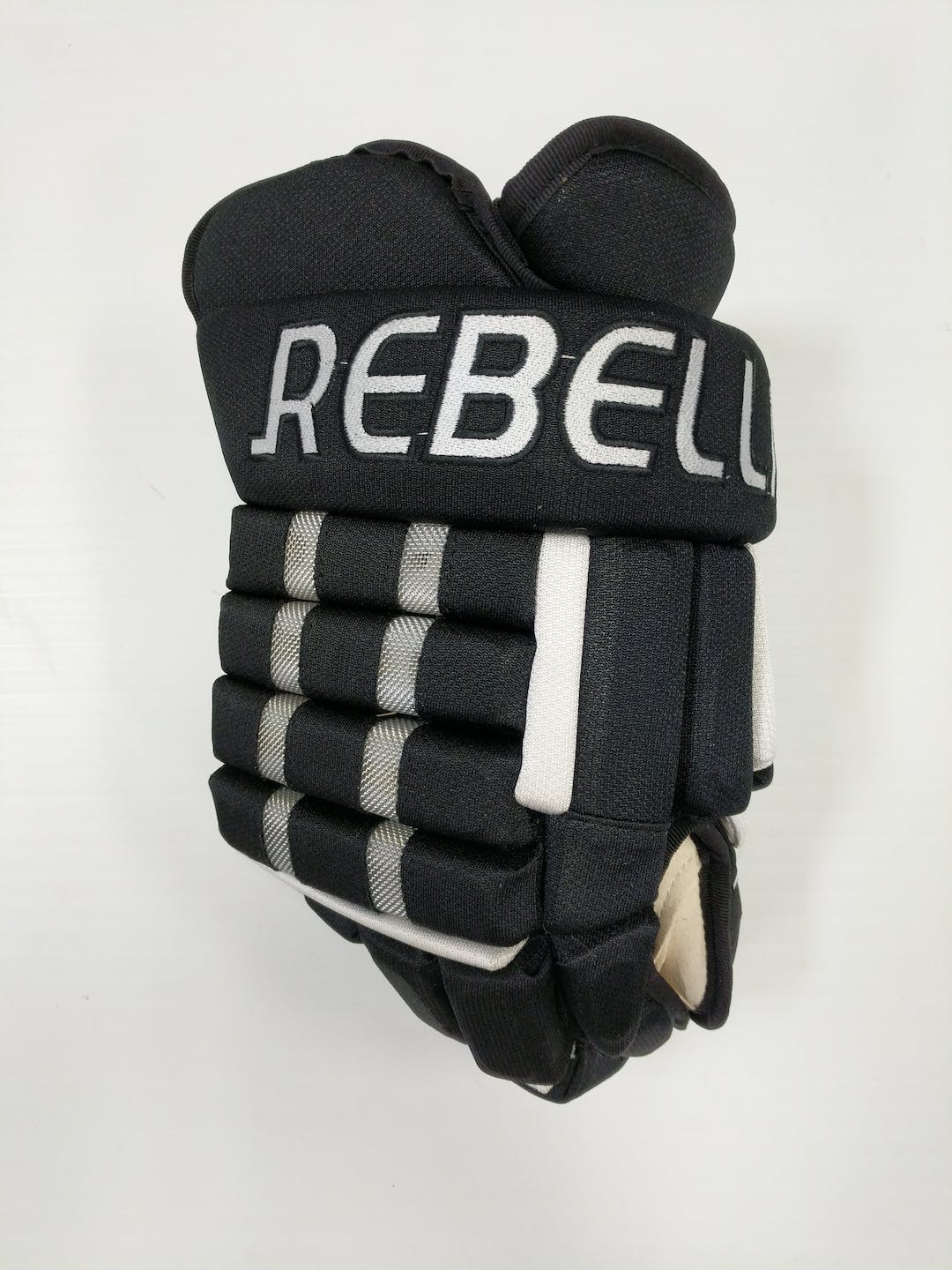 New 14.5" Bkwt Rebellion Air Strike Gloves Black White SidelineSwap