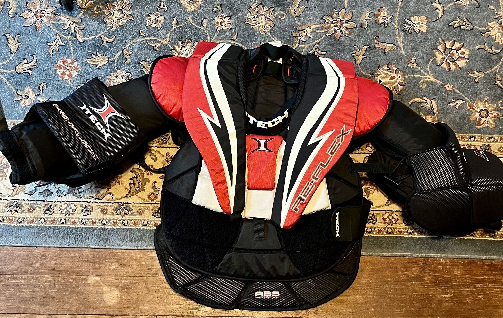 Men’s Senior Medium ITech Reflex Ice Hockey goalie chest protector