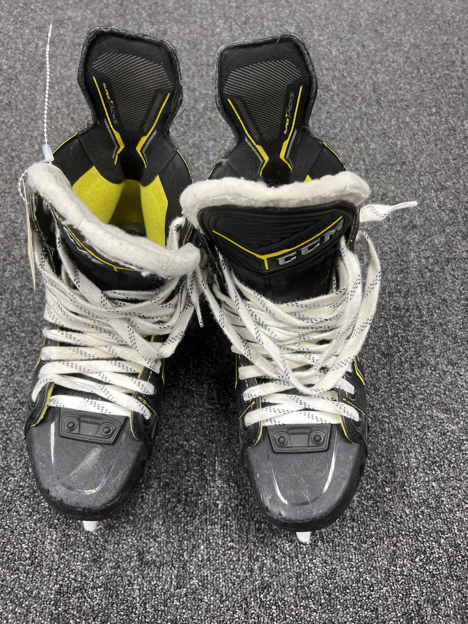 Senior Used CCM Super Tacks 9370 Hockey Skates D&R (Regular) 7.5