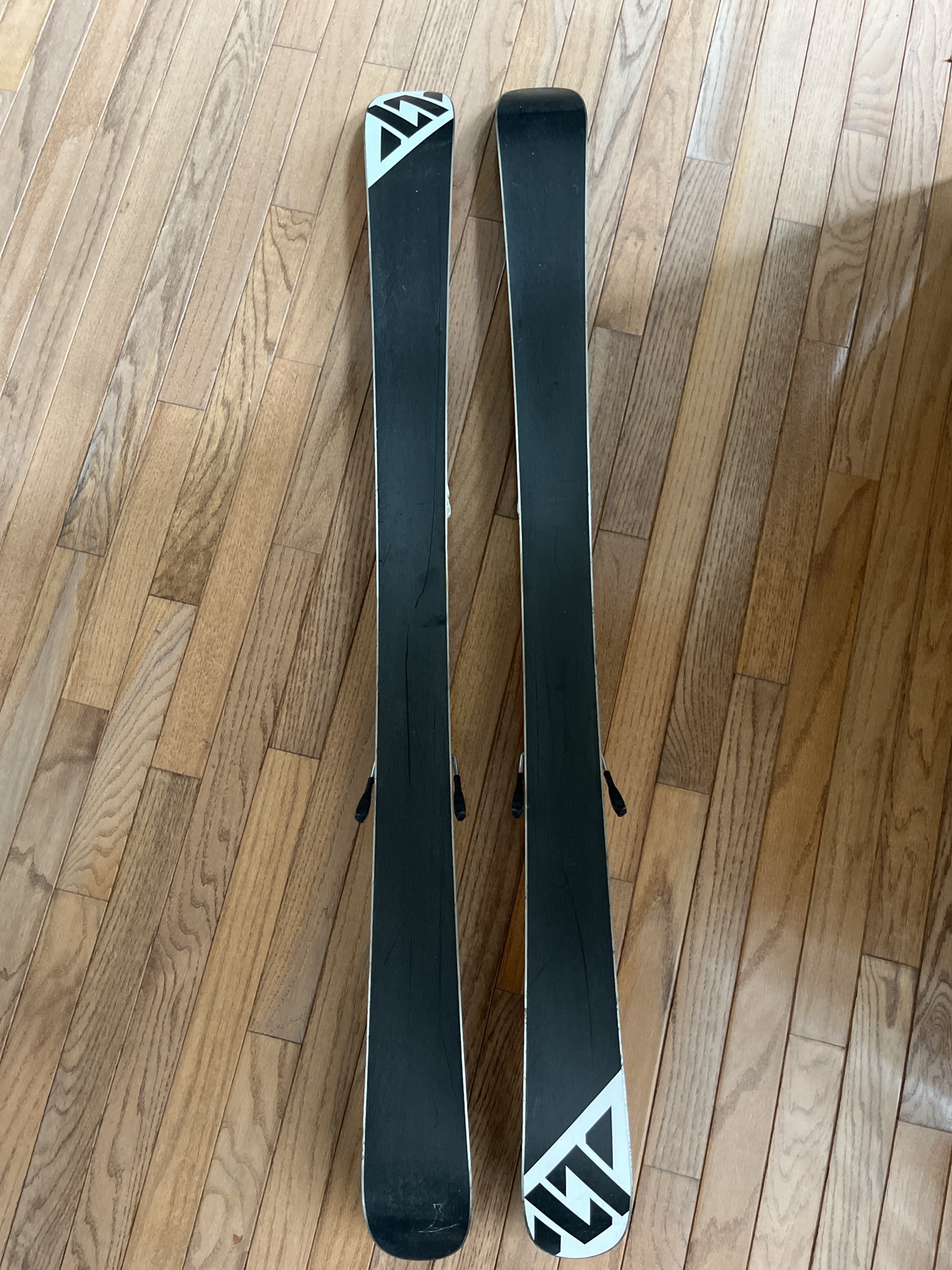 Volkl Kink Jr Skis With Marker 7.0 Binding | SidelineSwap | Buy