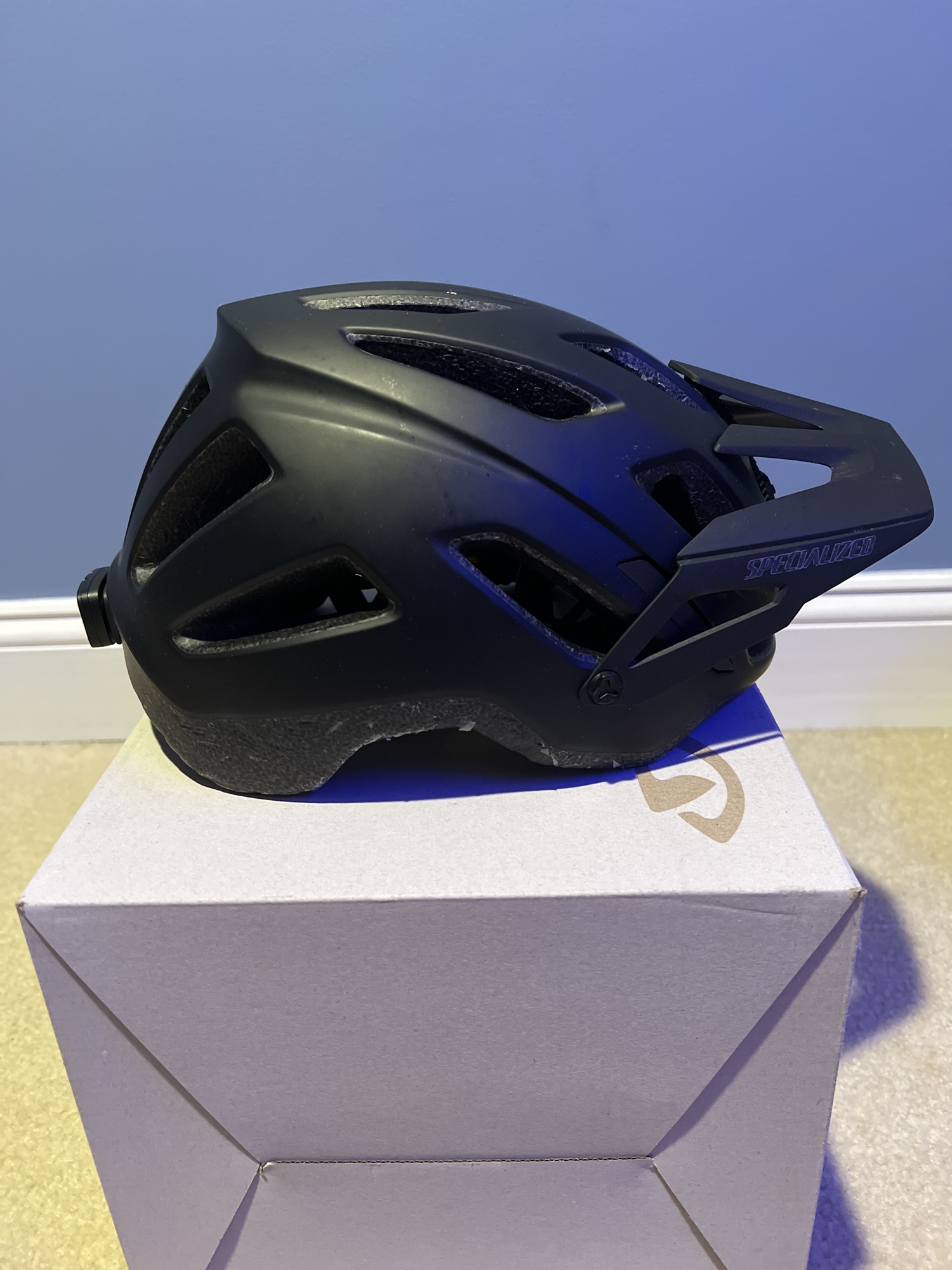 Men's Specialized Ambush Mountain Bike Helmet SidelineSwap