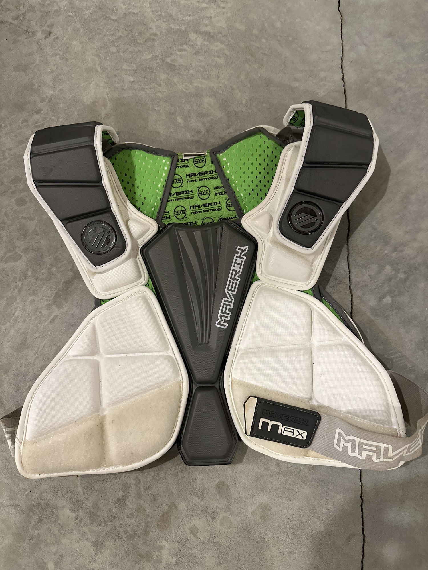 Maverik Max Speed Shoulder Pads SidelineSwap