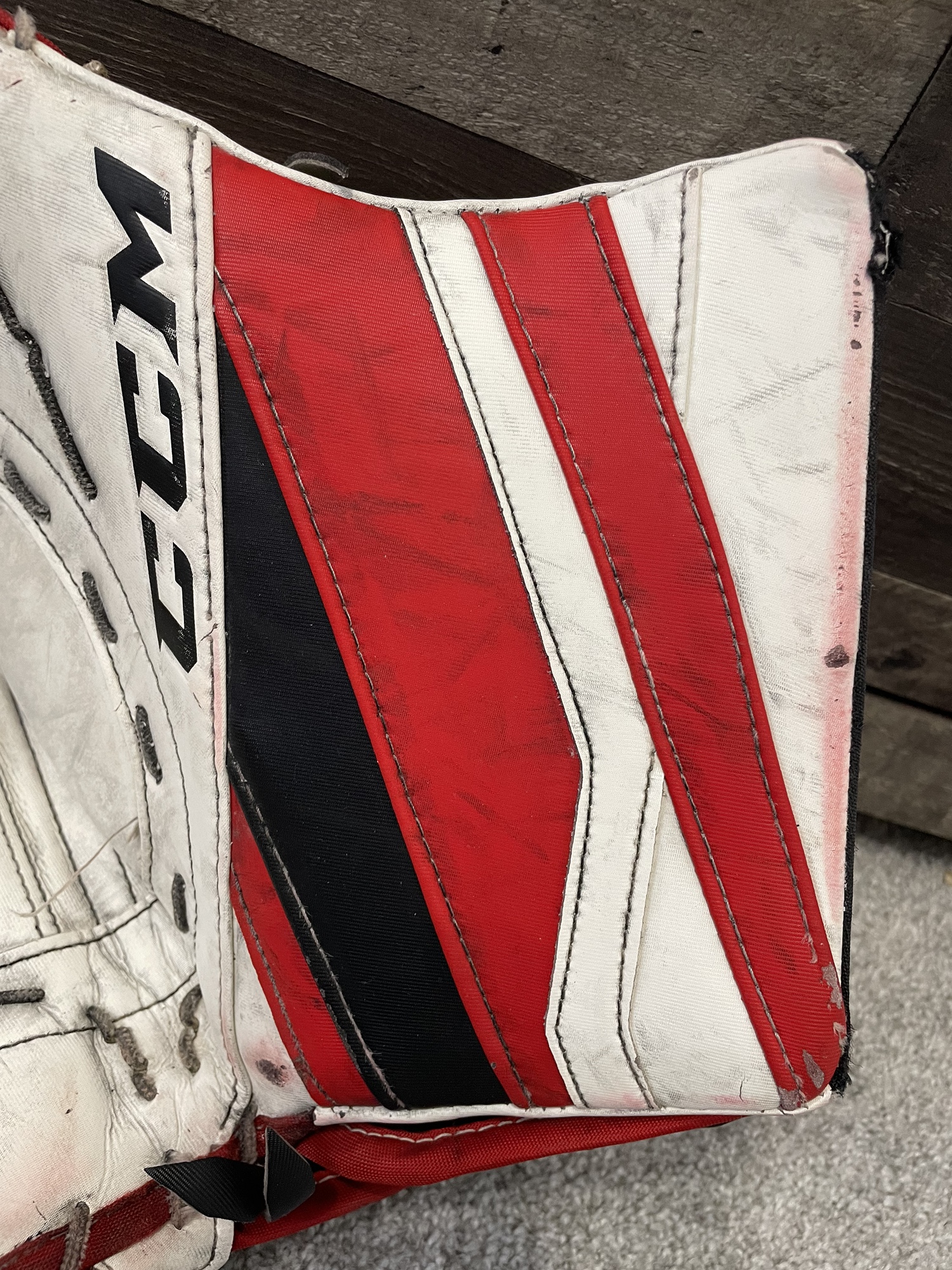 34" Full Right Pro Stock Extreme Flex III Goalie Full Set SidelineSwap