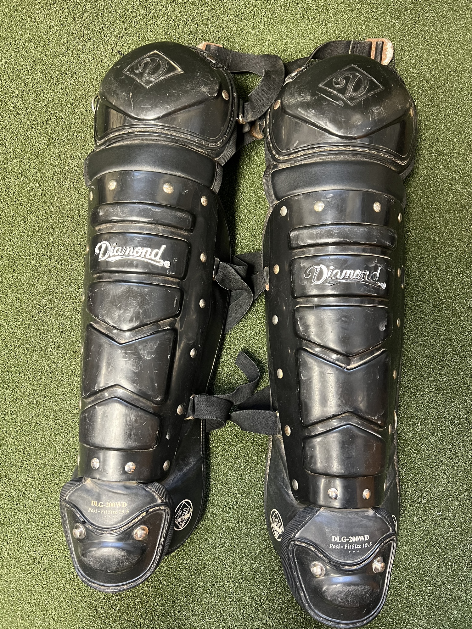 Diamond Umpire Leg Guards (1335) SidelineSwap