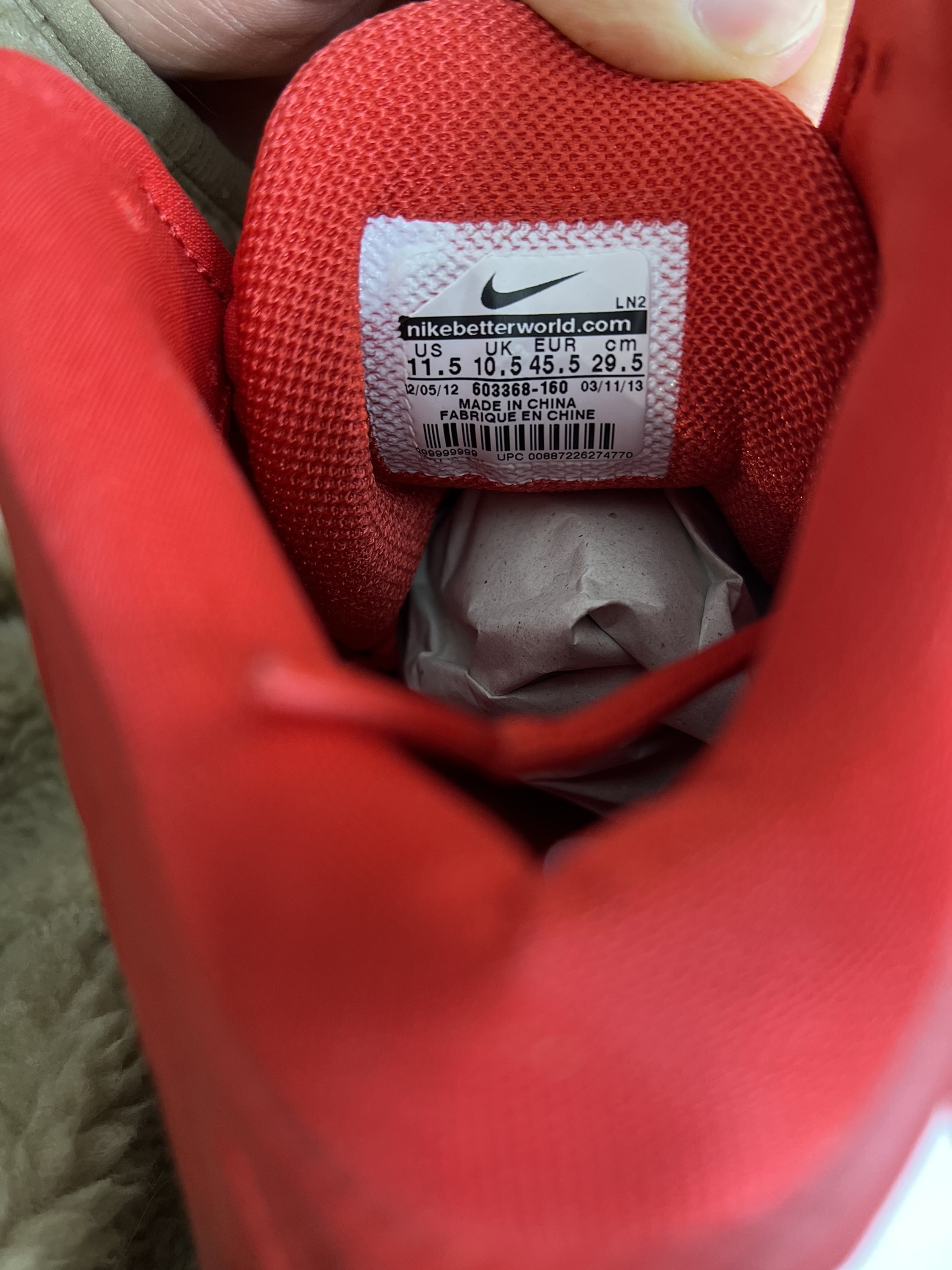 mens football cleats size 11