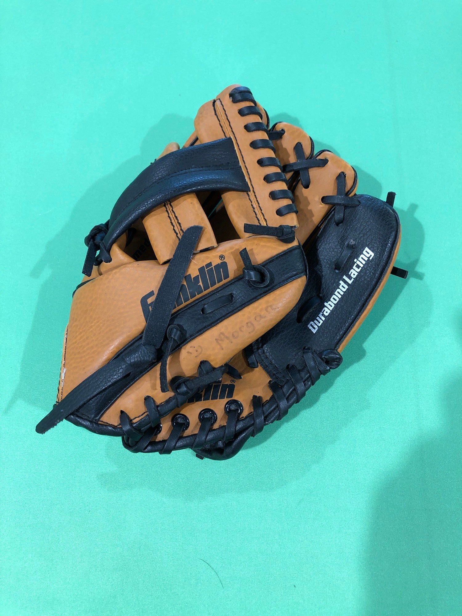Used Franklin RTP Right Hand Throw Outfield Baseball Glove 9.5
