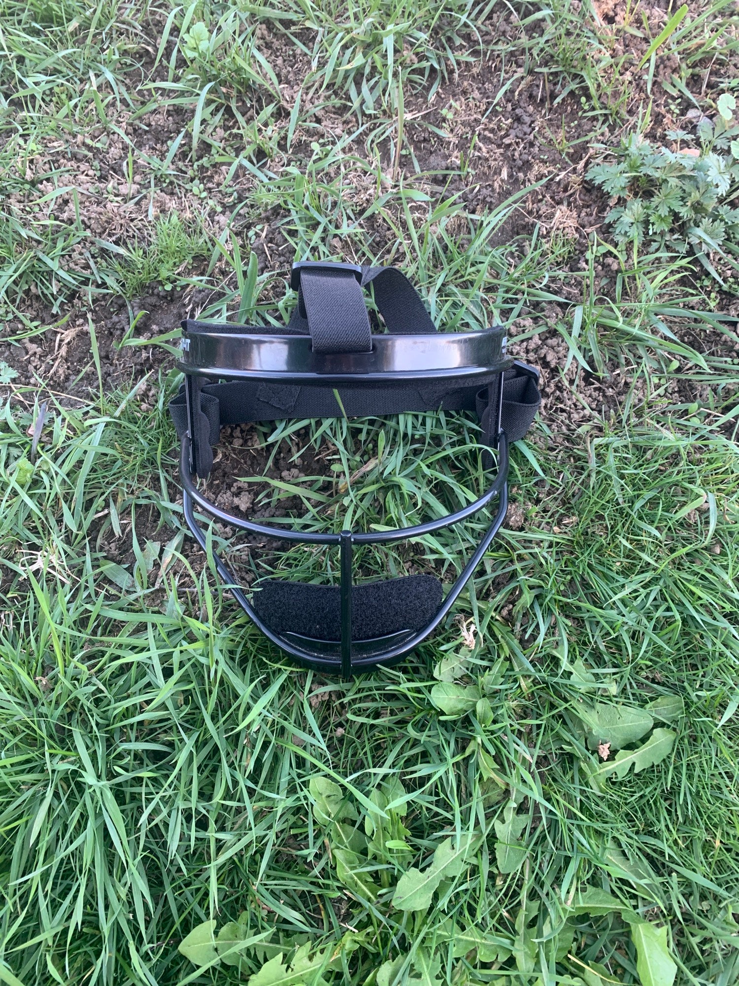 Used RIPIT Defense Pro Softball Fielder's Mask (Youth) SidelineSwap