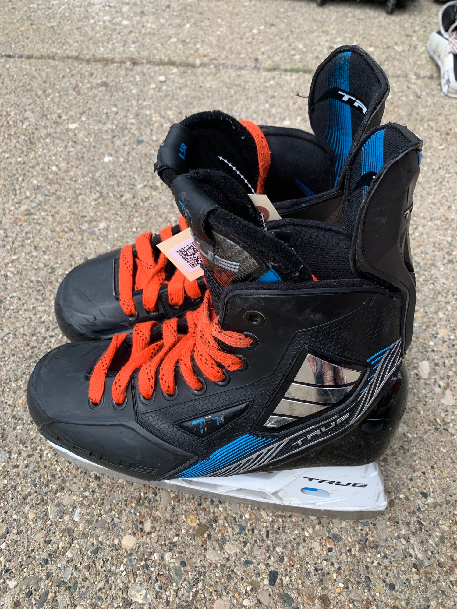 Senior Used True TF7 Hockey Skates D&R (Regular) 6.5 SidelineSwap