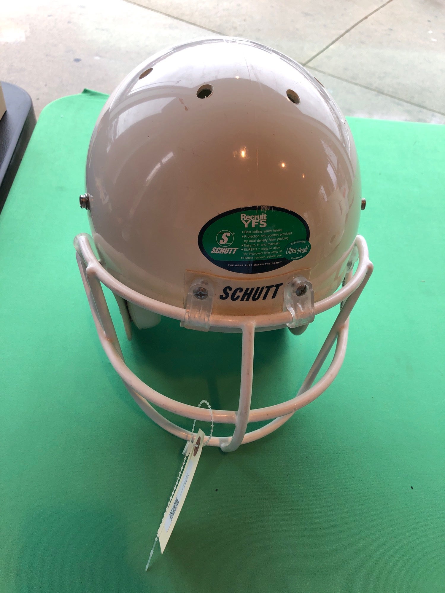 Used Extra Large Schutt Helmet SidelineSwap