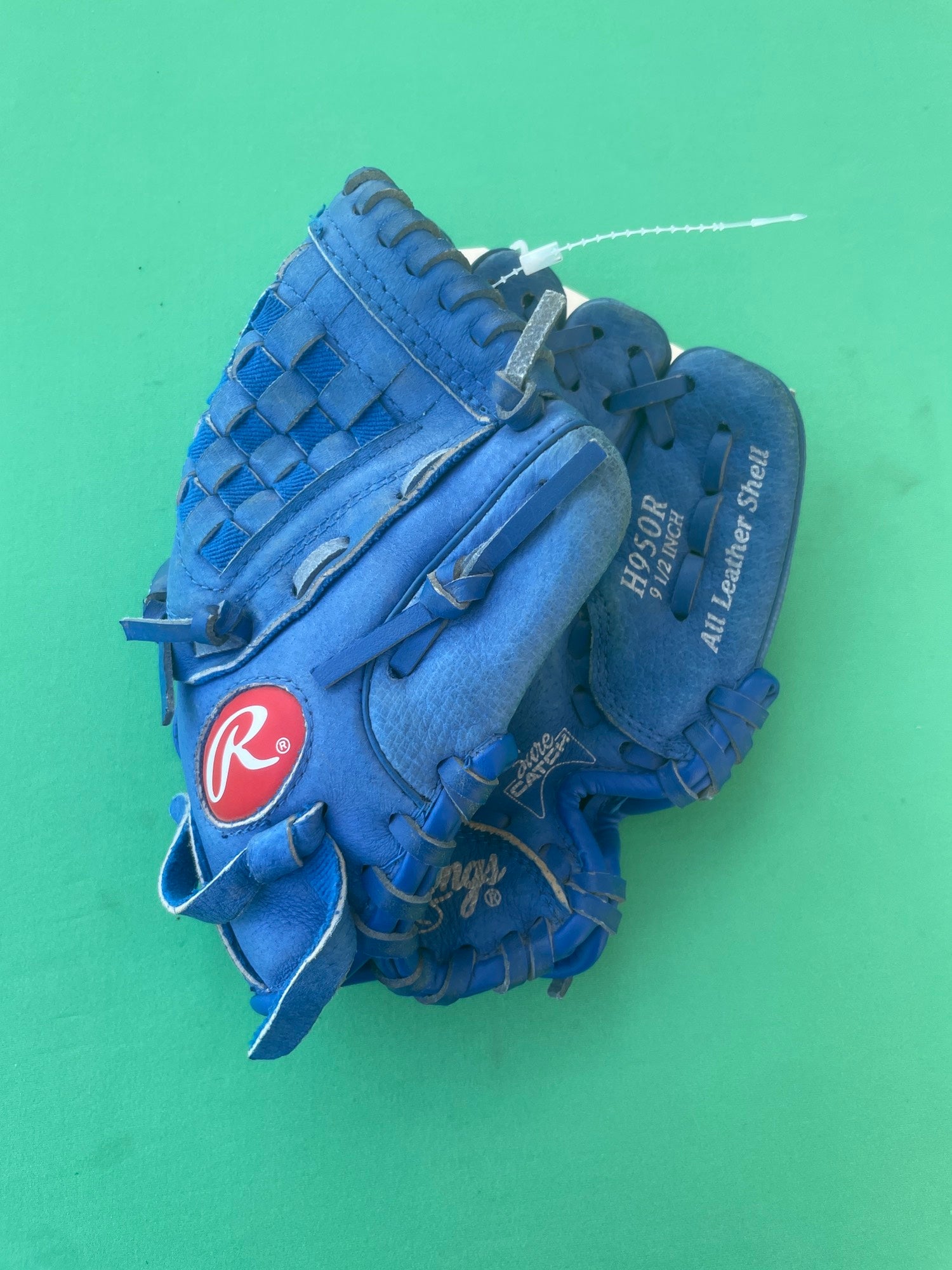 Used Rawlings Highlight Series Right Hand Throw Infield Baseball Glove