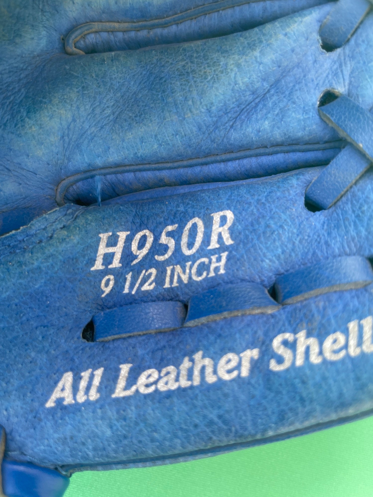 Used Rawlings Highlight Series Right Hand Throw Infield Baseball Glove