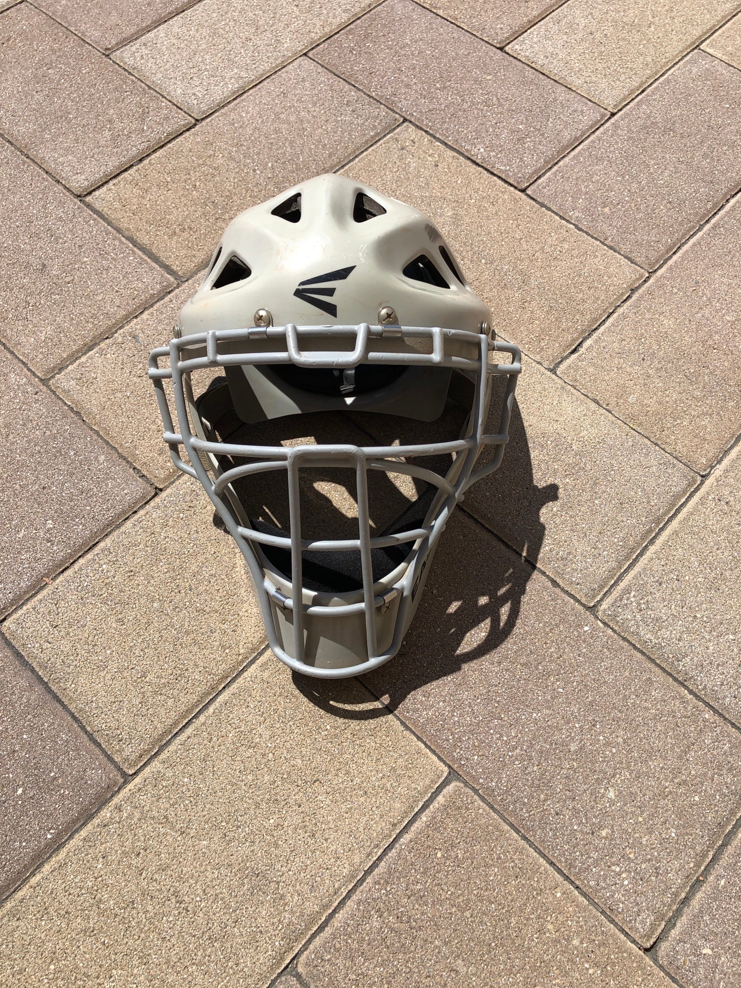 Used Intermediate Large Easton Catcher's Mask SidelineSwap