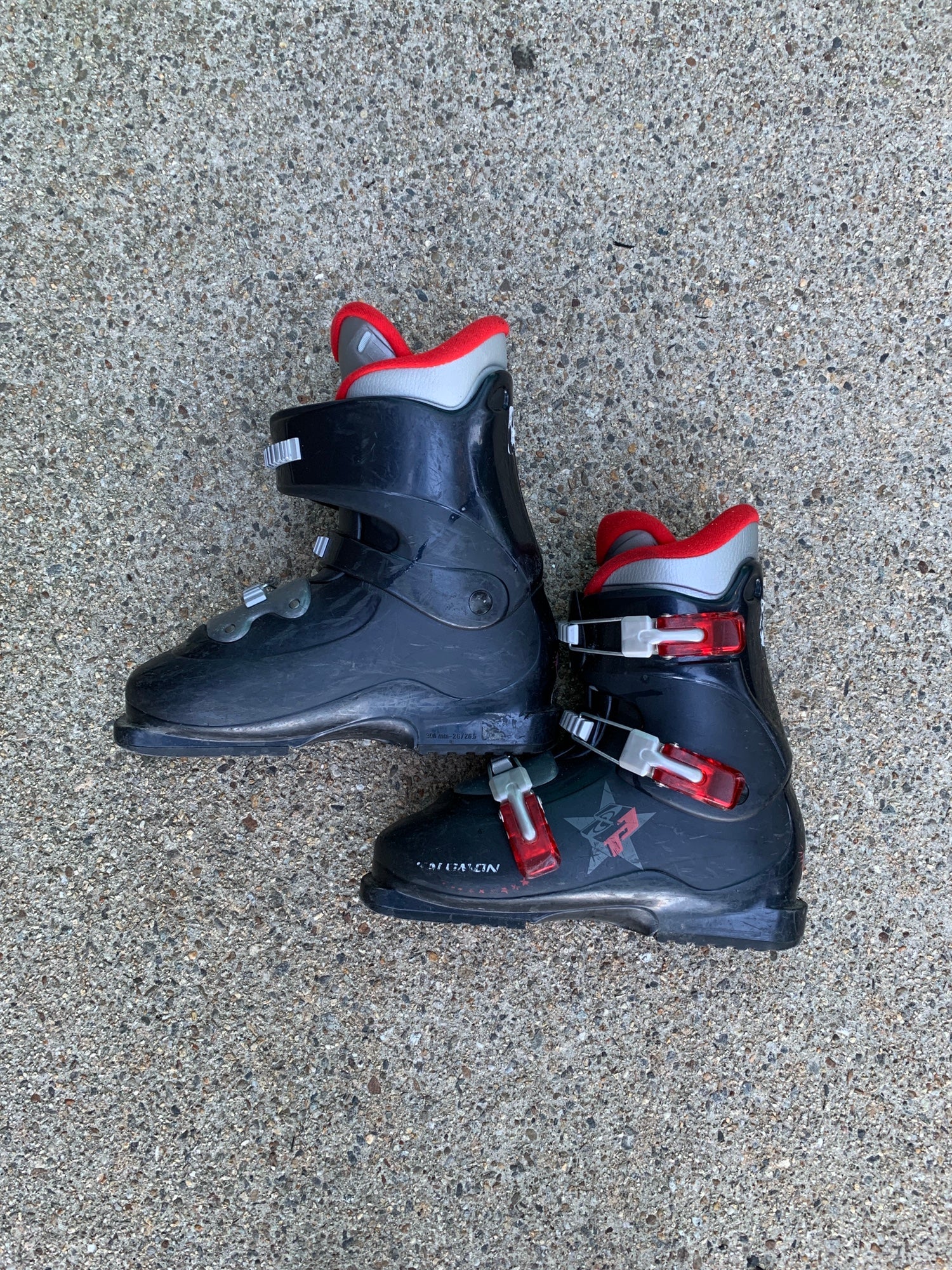 Mondo 26 & mondo 26.5 (300309mm) Used Men's Salomon Performa T3 Ski