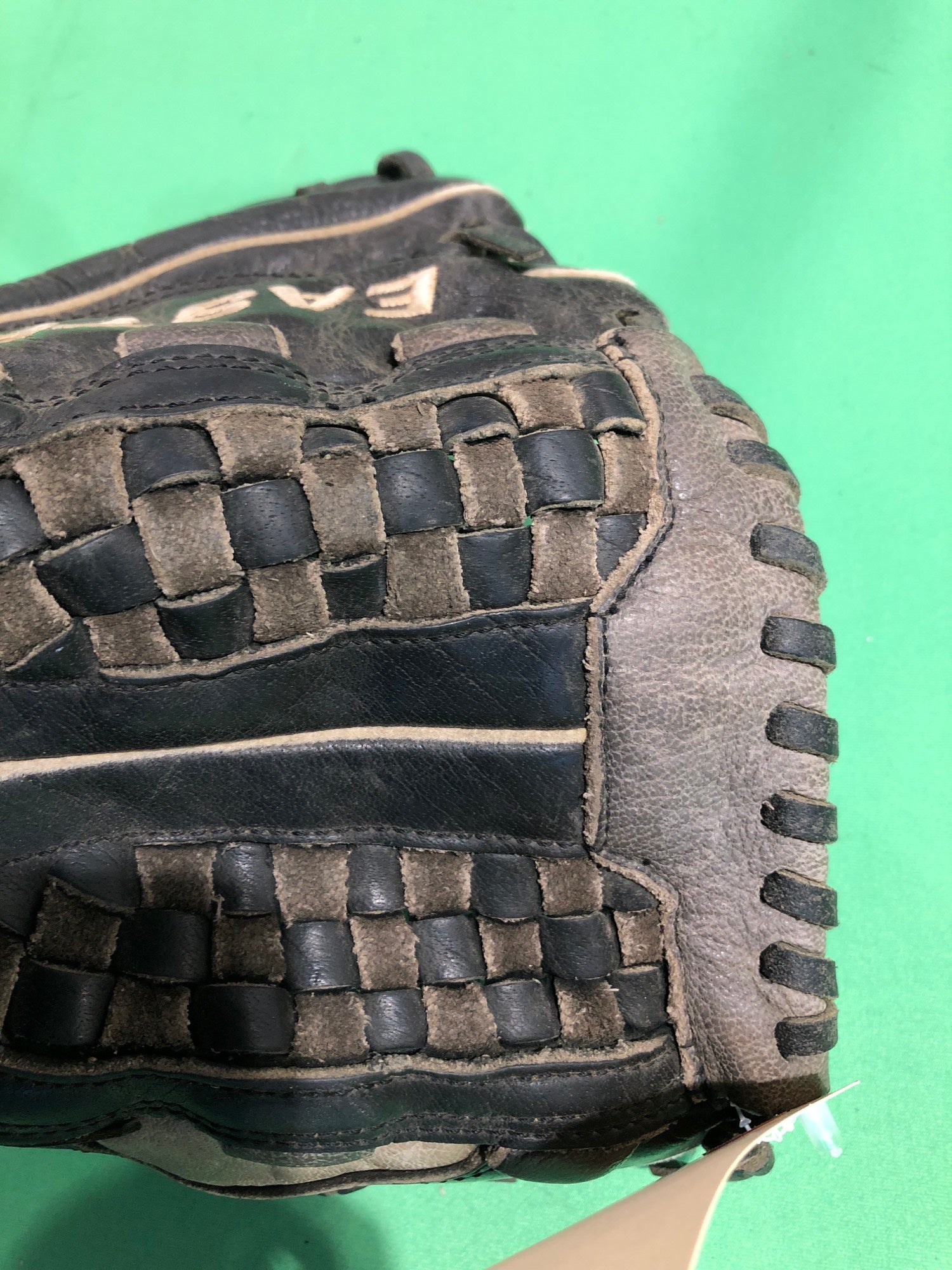 Used Easton Alpha Right Hand Throw Baseball Glove 12.5" SidelineSwap